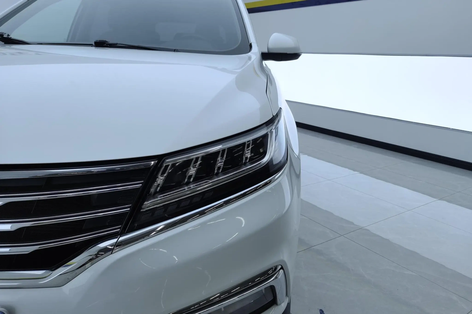 Roewe Roewe RX5 20T two-wheel drive automatic 4G interconnection platinum version