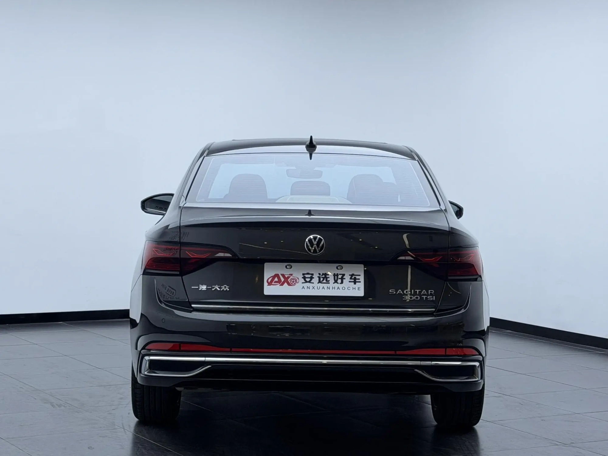 Volkswagen Sagitar 300TSI DSG Excellent Edition