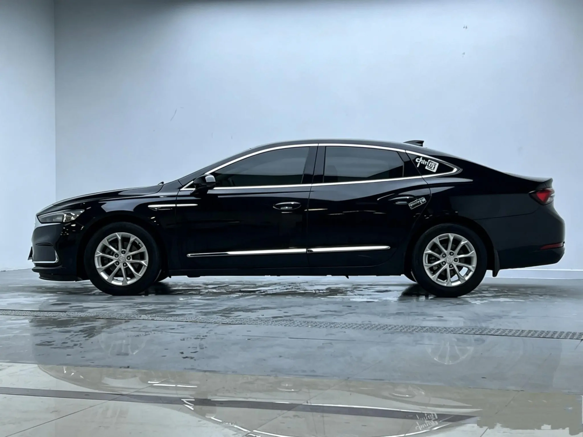 Buick Lacrosse 552T luxury