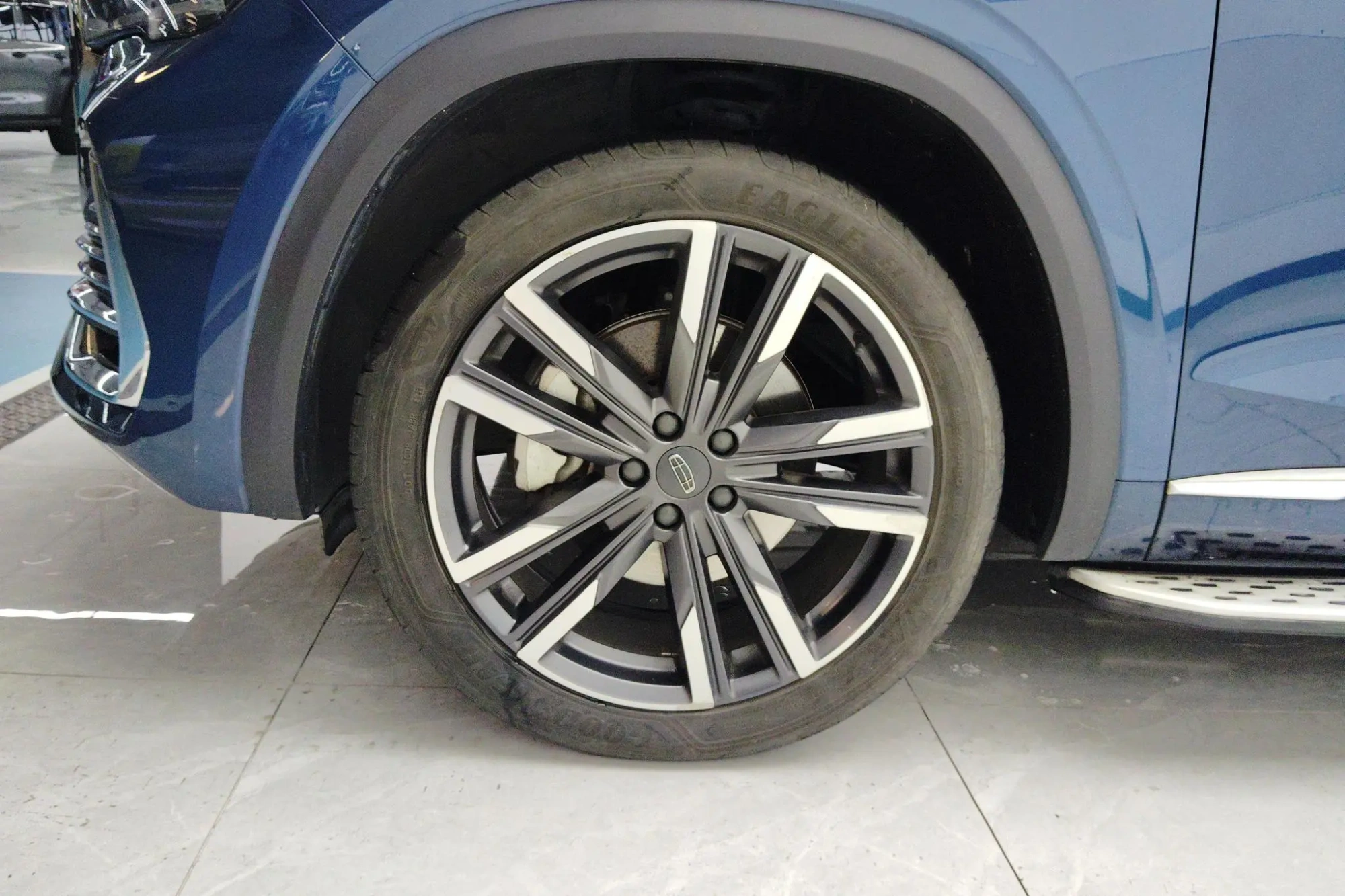Geely Xingyue L 2.0TD DCT EVO two-wheel drive premium type