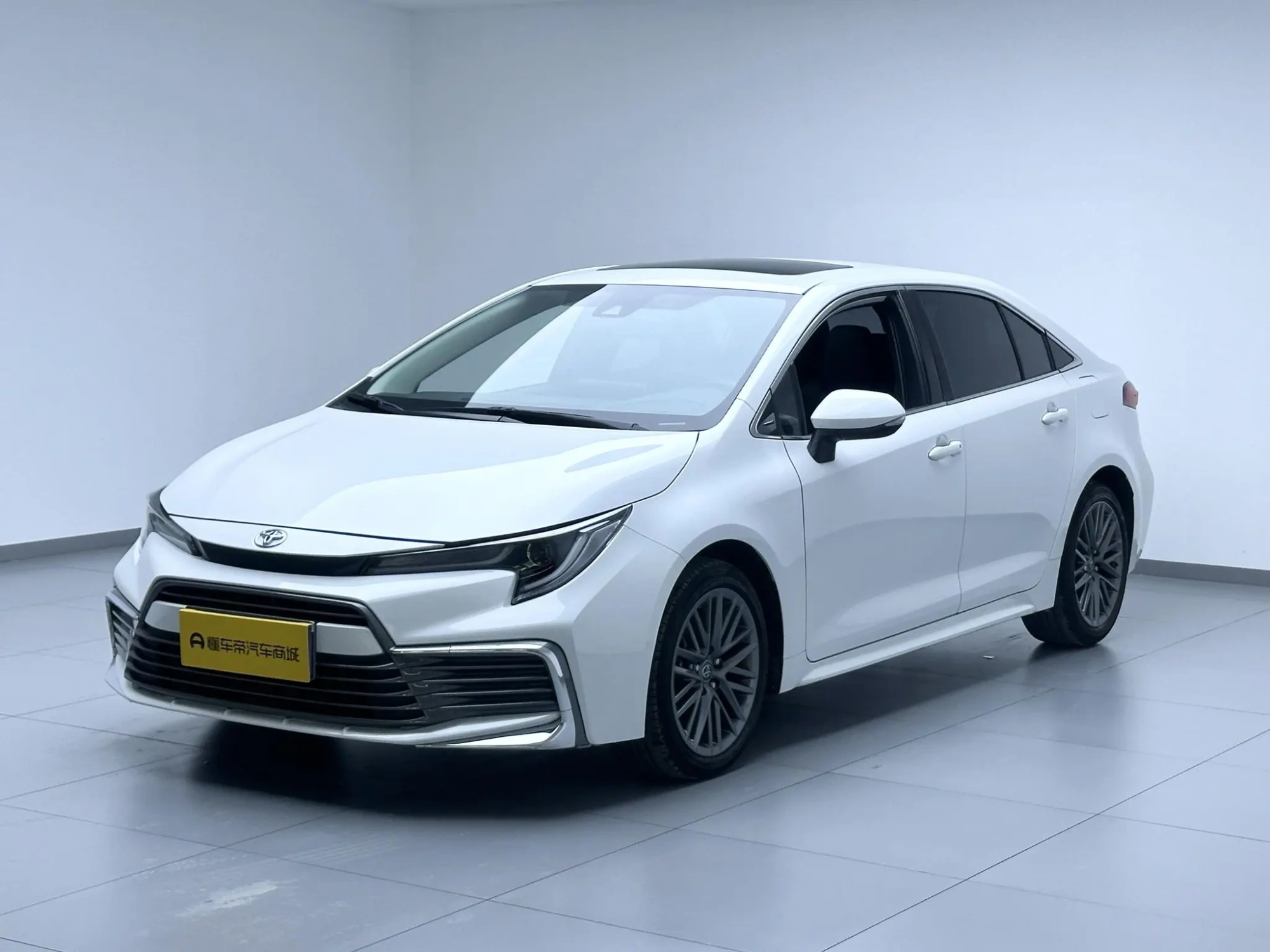 TOYOTA Ling Shang 2.0L Deluxe Edition