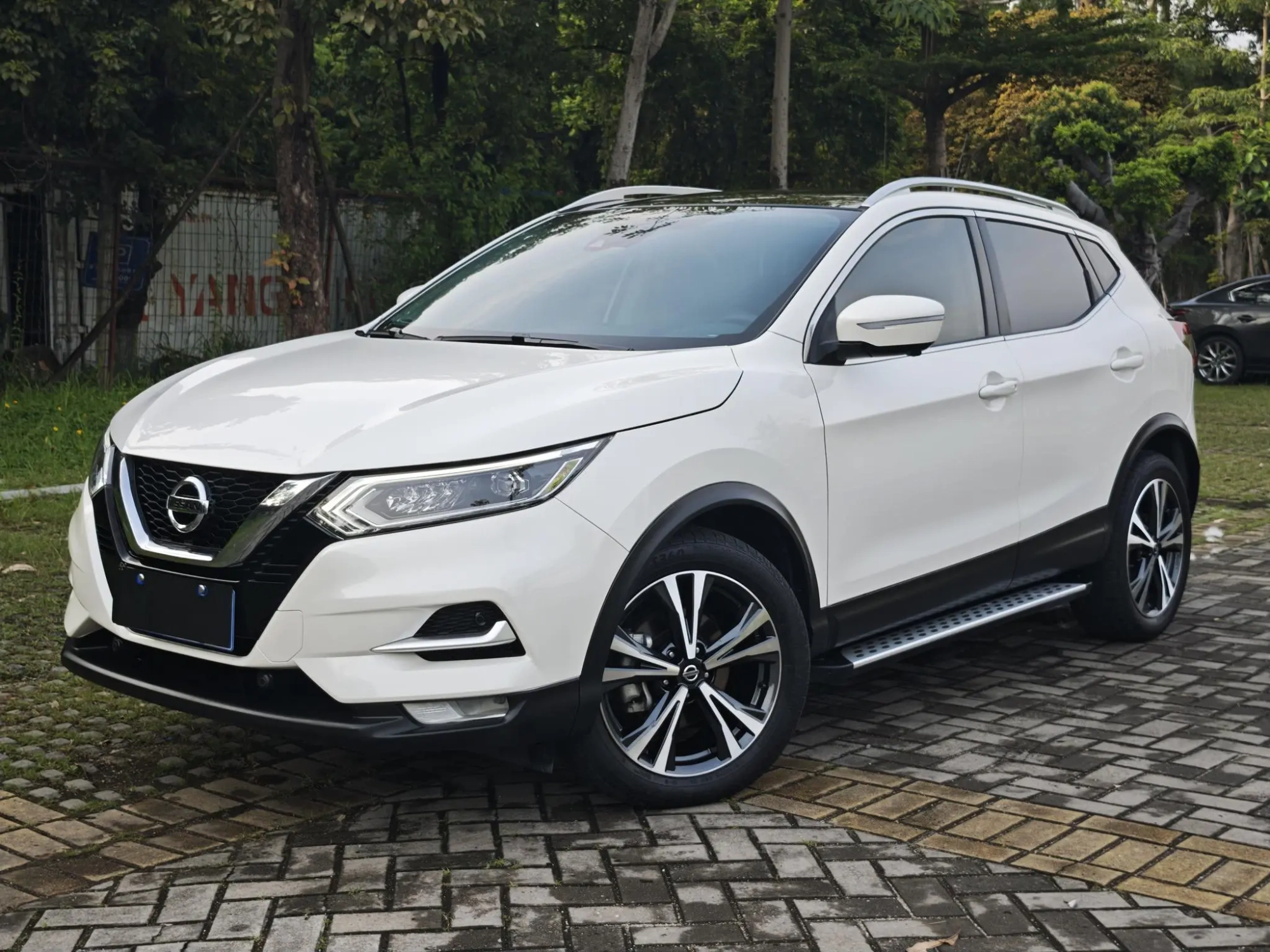 Nissan Qashqai 2.0L XV Prem.Deluxe Edition