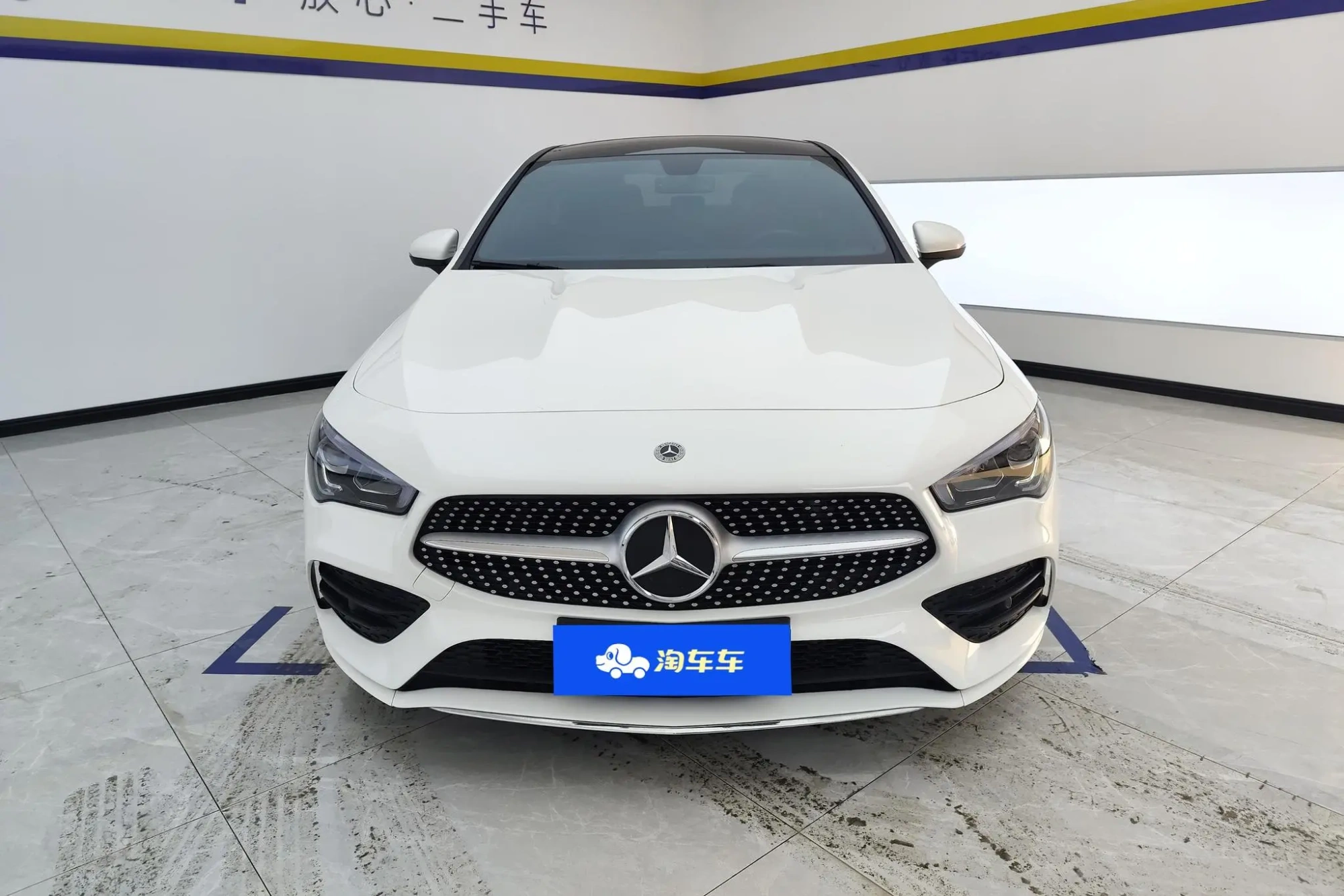 Mercedes-Benz Mercedes-Benz CLA CLA 200 four-door coupe