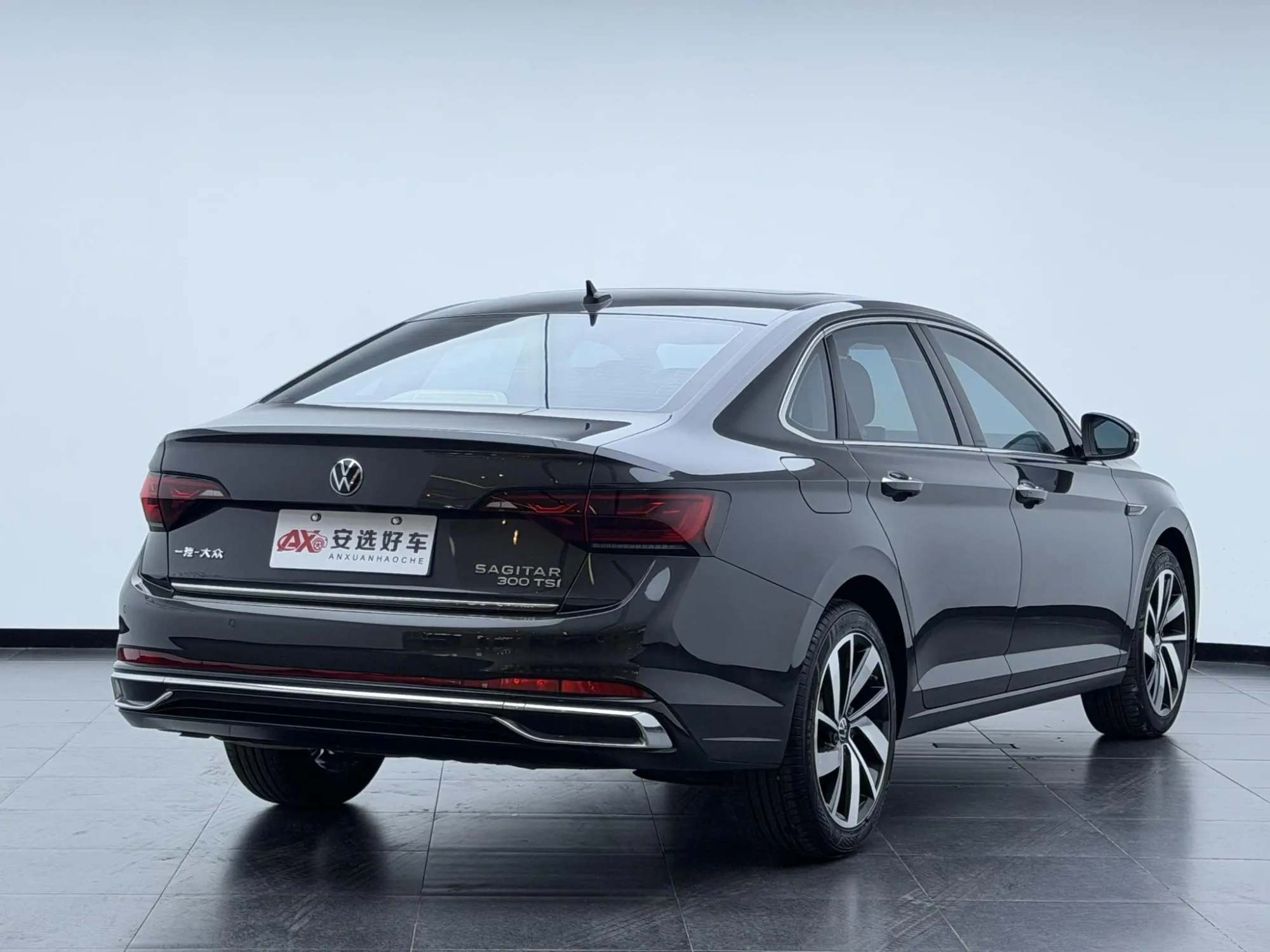 Volkswagen Sagitar 300TSI DSG Excellent Edition