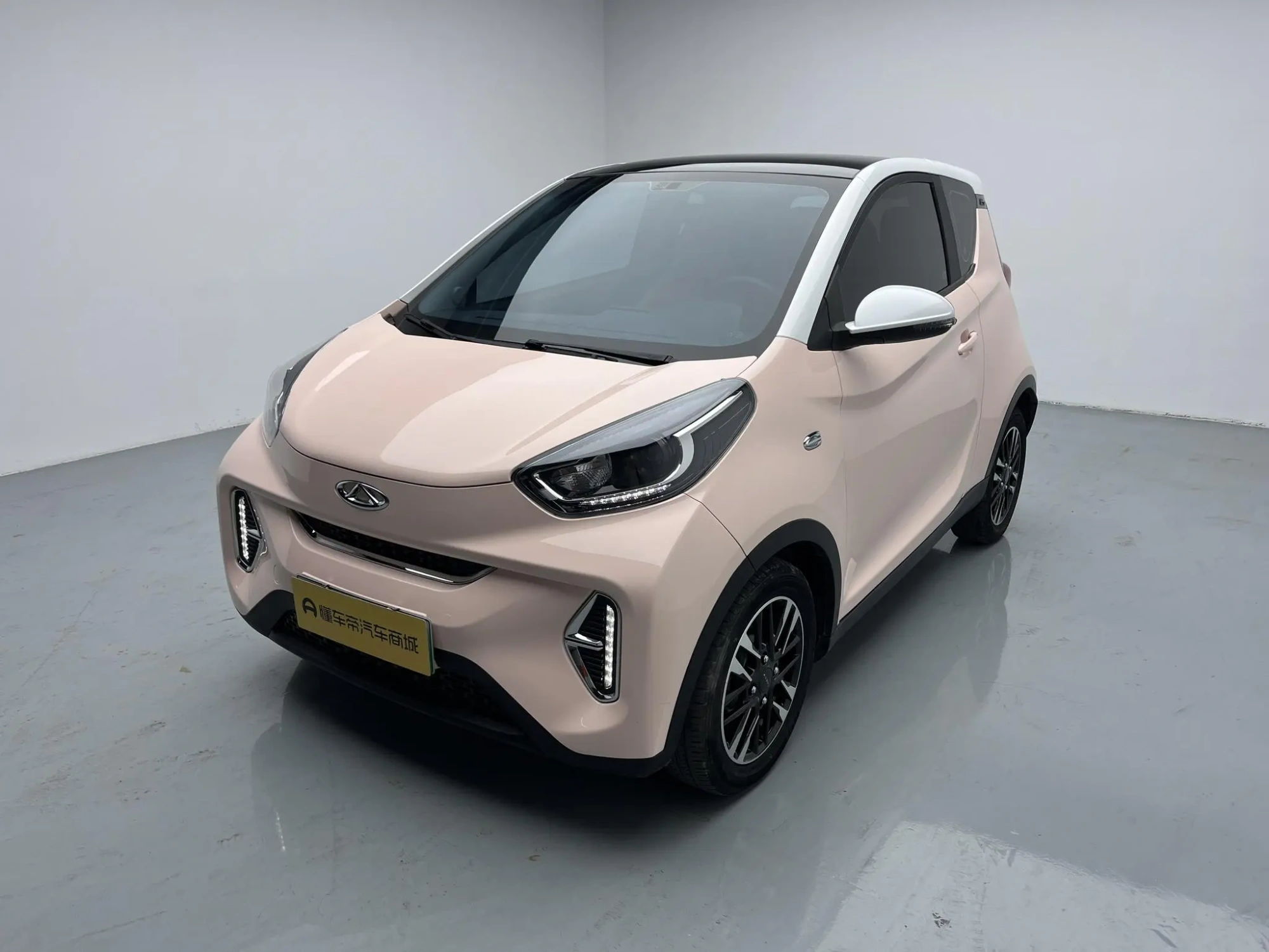 Chery Fulwin Little ant Sweet powder semi-sugar version lithium iron phosphate 30.7 kWh 30kW 301km