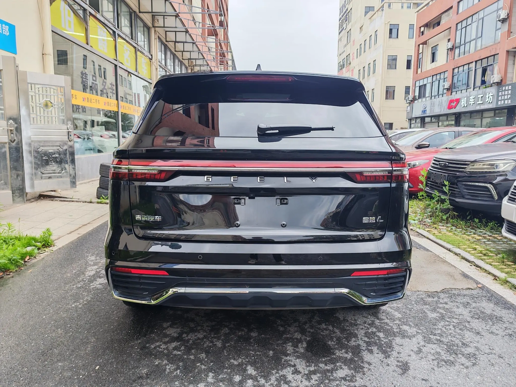 Geely Xingyue L 2.0TD high-power automatic two-wheel drive flagship type
