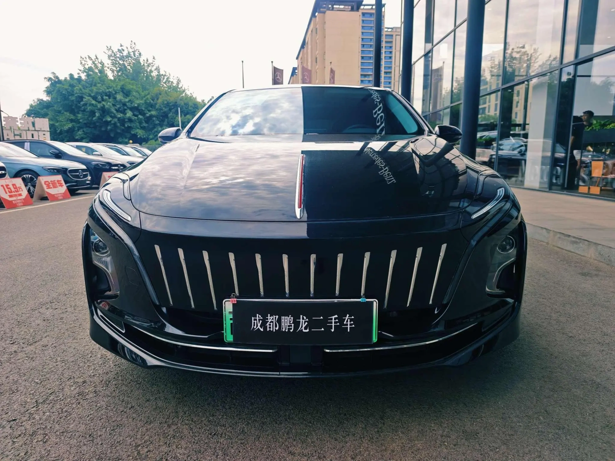Hongqi Hongqi E-QM5 Second facelift basic travel version