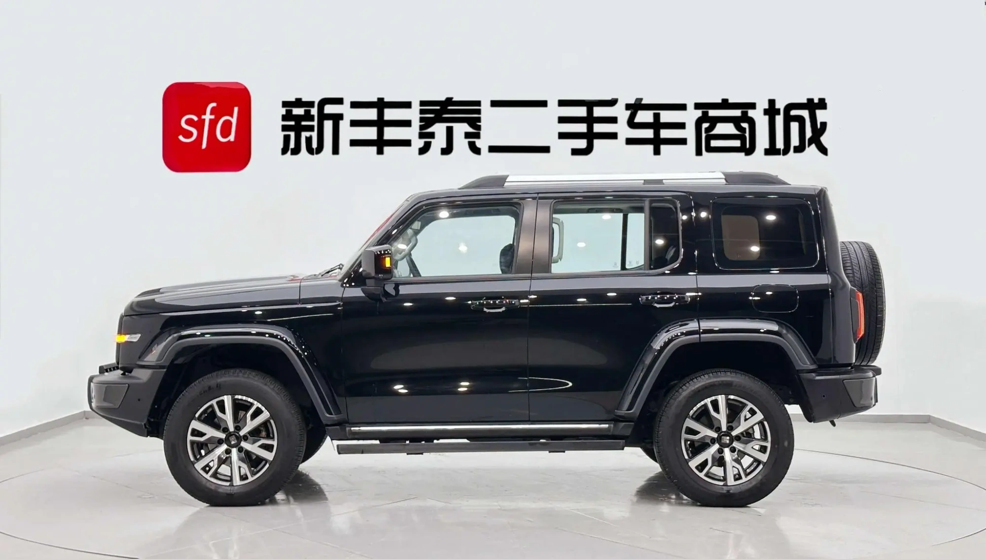 Tank Tank 300 City version 2.0T is very stylish