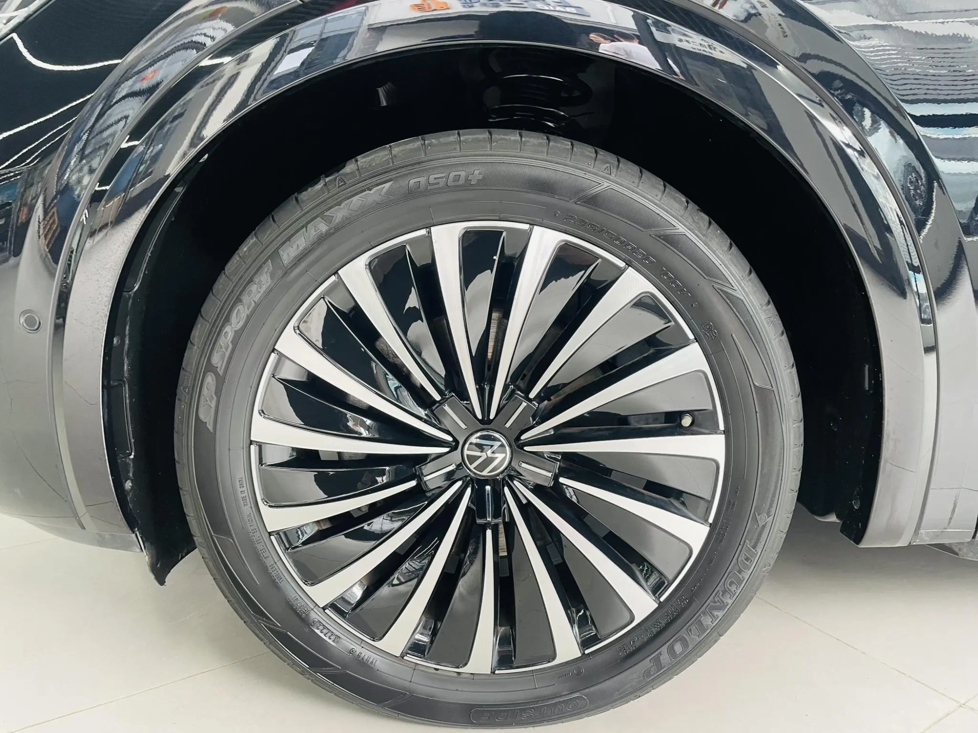 Volkswagen Weiran 380TSI Premium Edition
