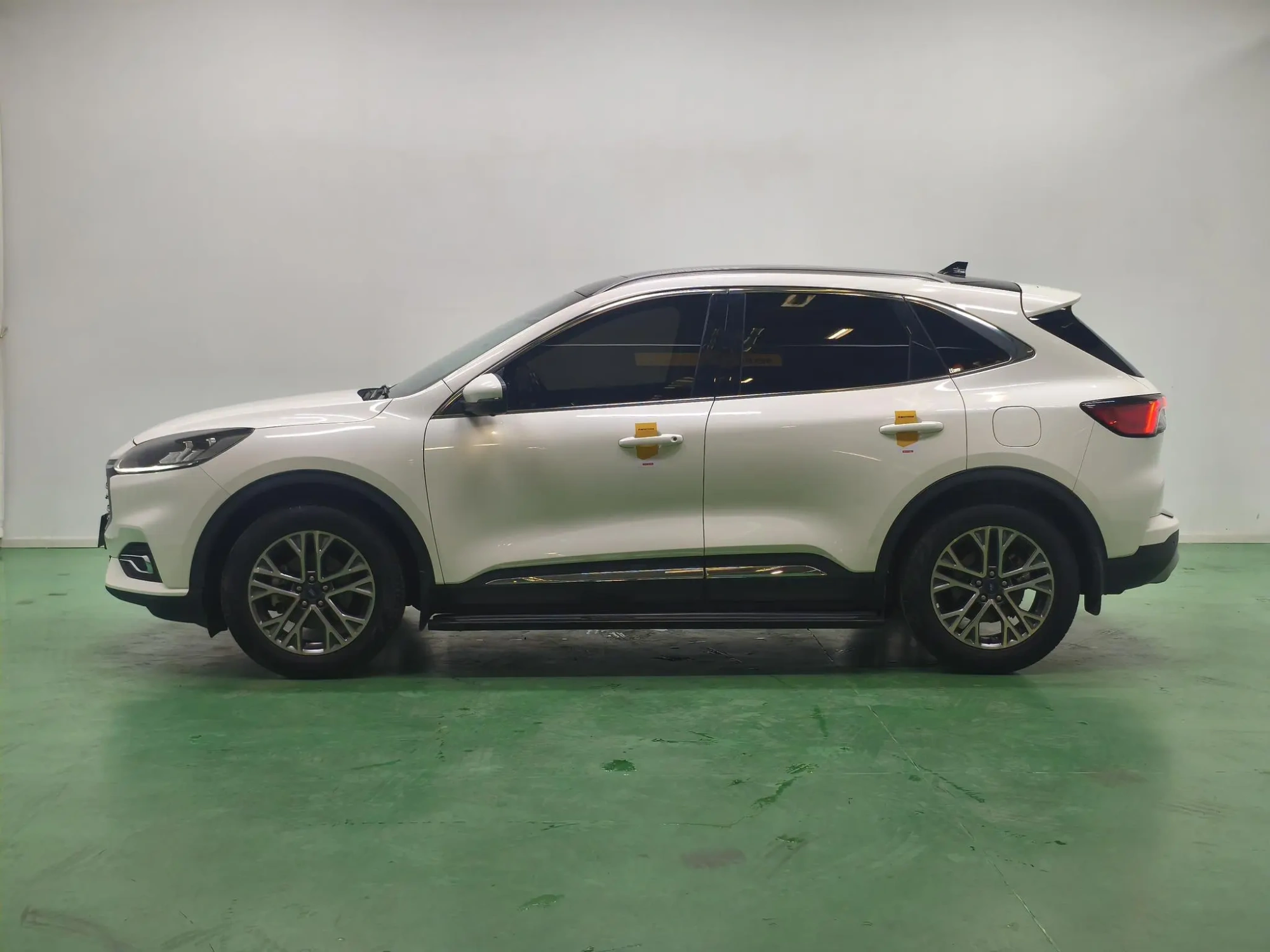 Ford Ruiji EcoBoost 245 two-wheel drive Yaoxiang model