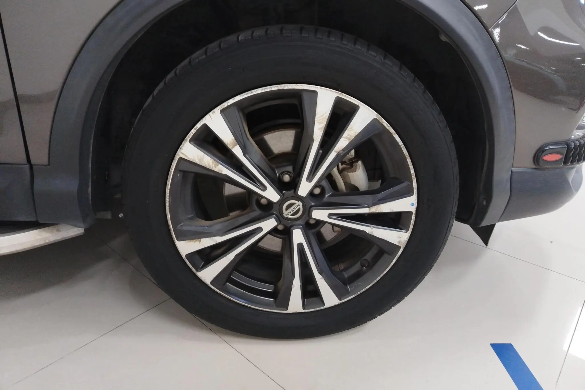 Nissan Qashqai 2.0 L XV Prem Deluxe Edition