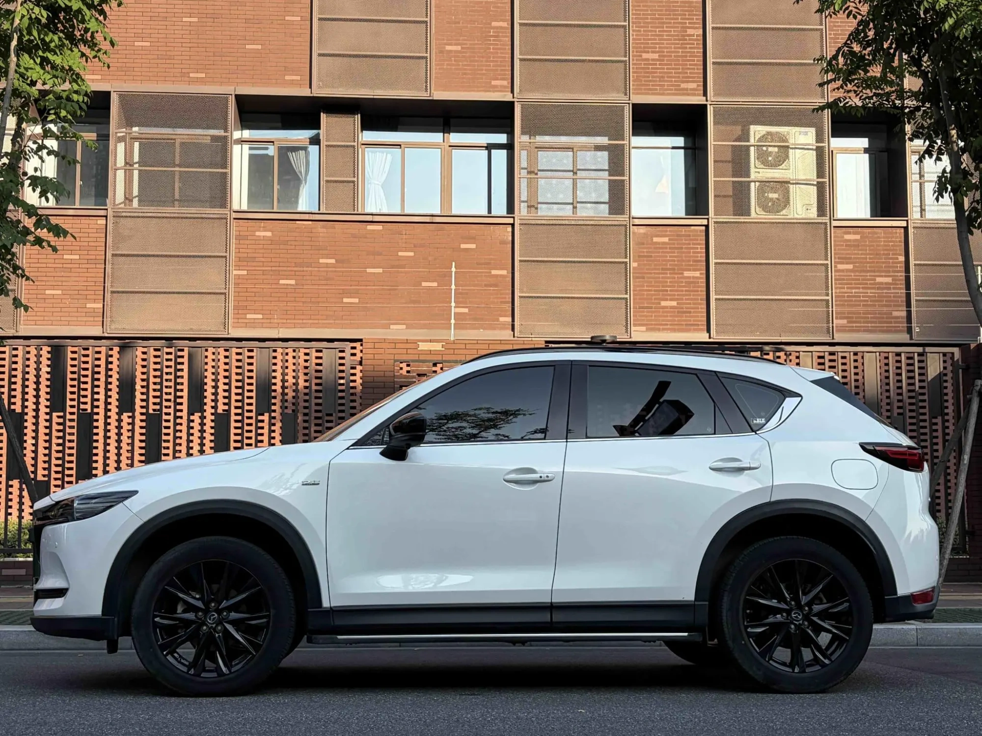 Mazda Mazda CX-5 2.5L automatic two-wheel drive Black Knight type