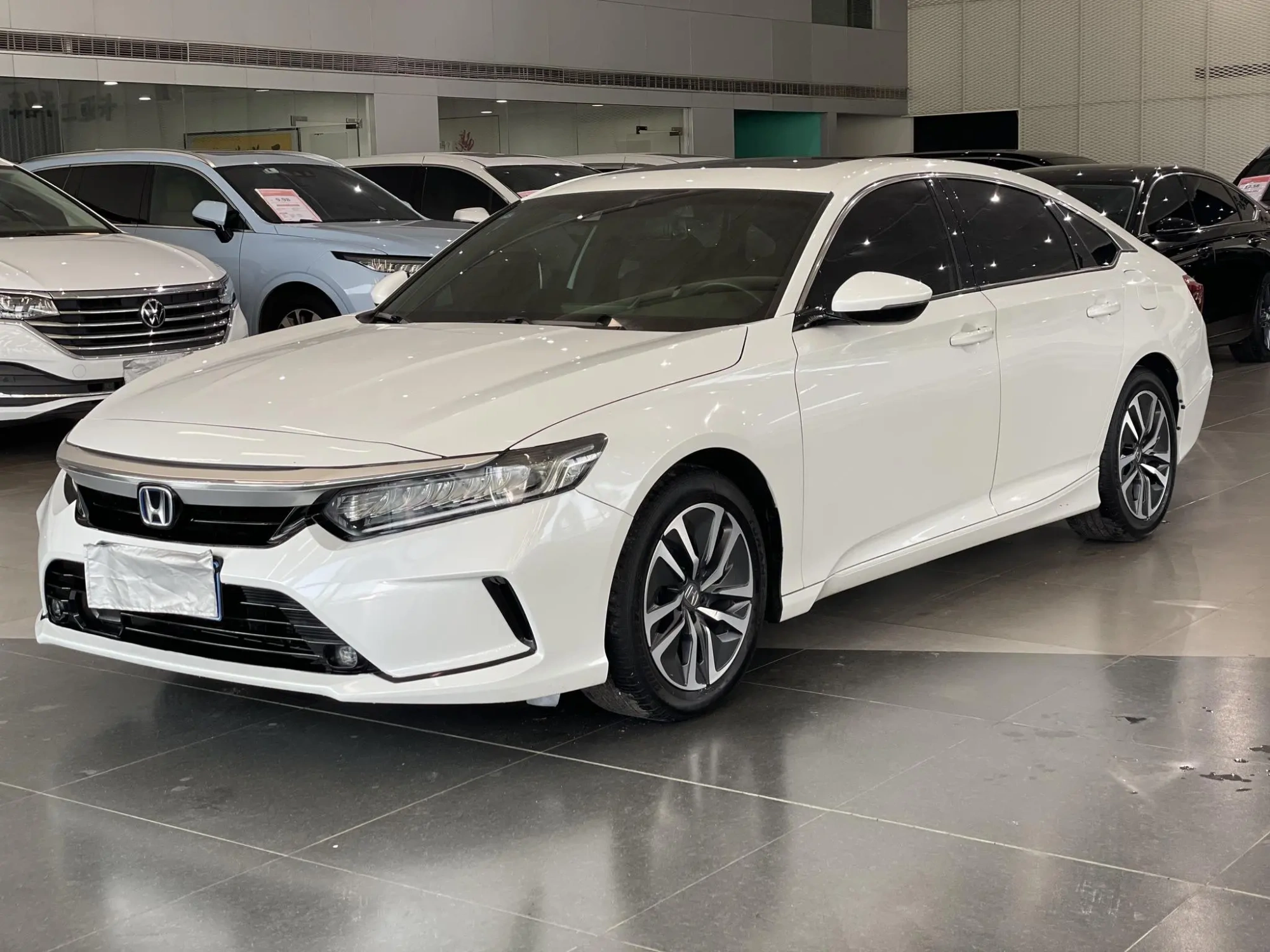 Honda Yingshipai Rui*Hybrid 2.0L Jingya Version