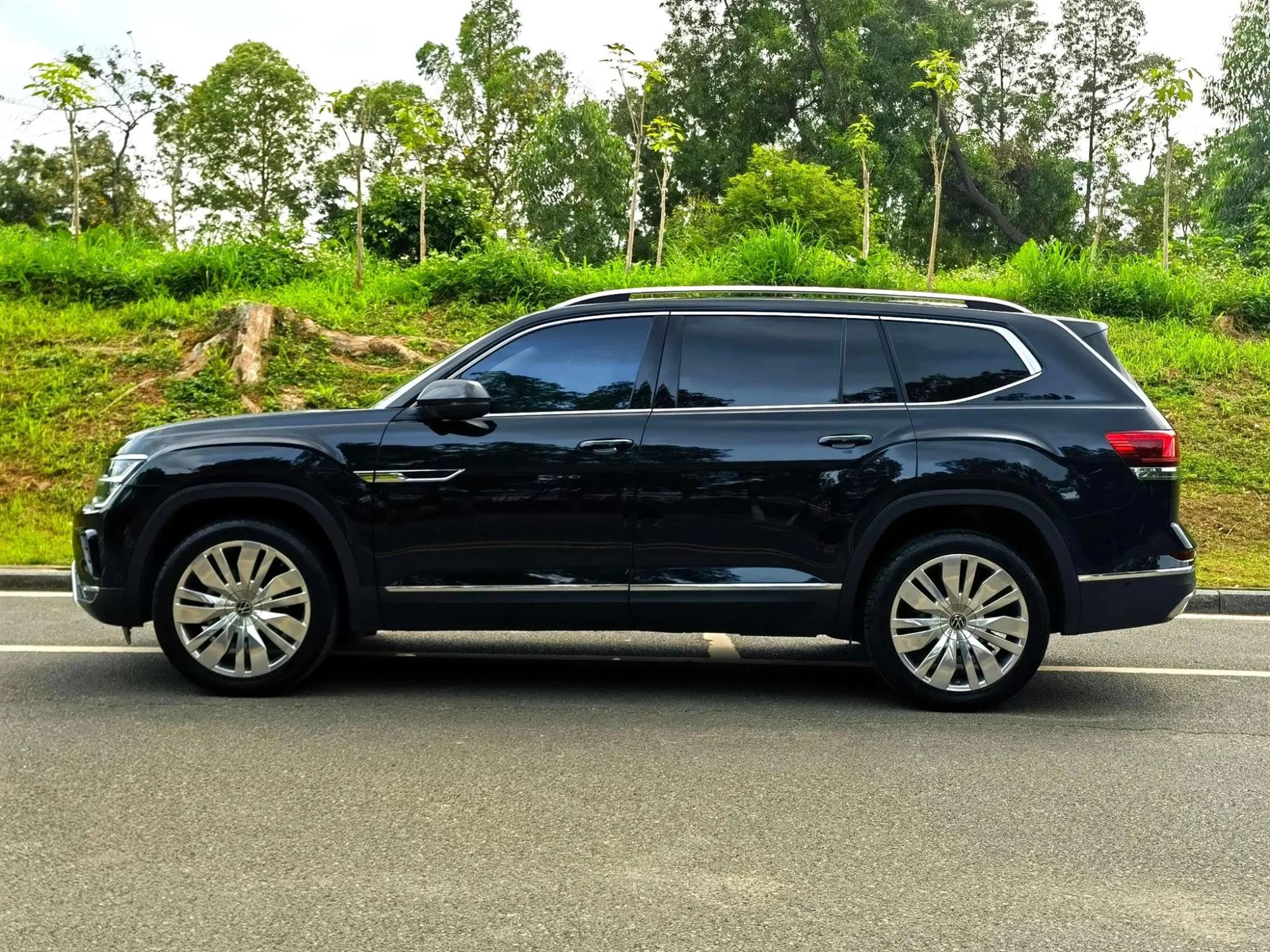 Volkswagen Tourang 380TSI four-wheel drive Respect Ultimate Edition