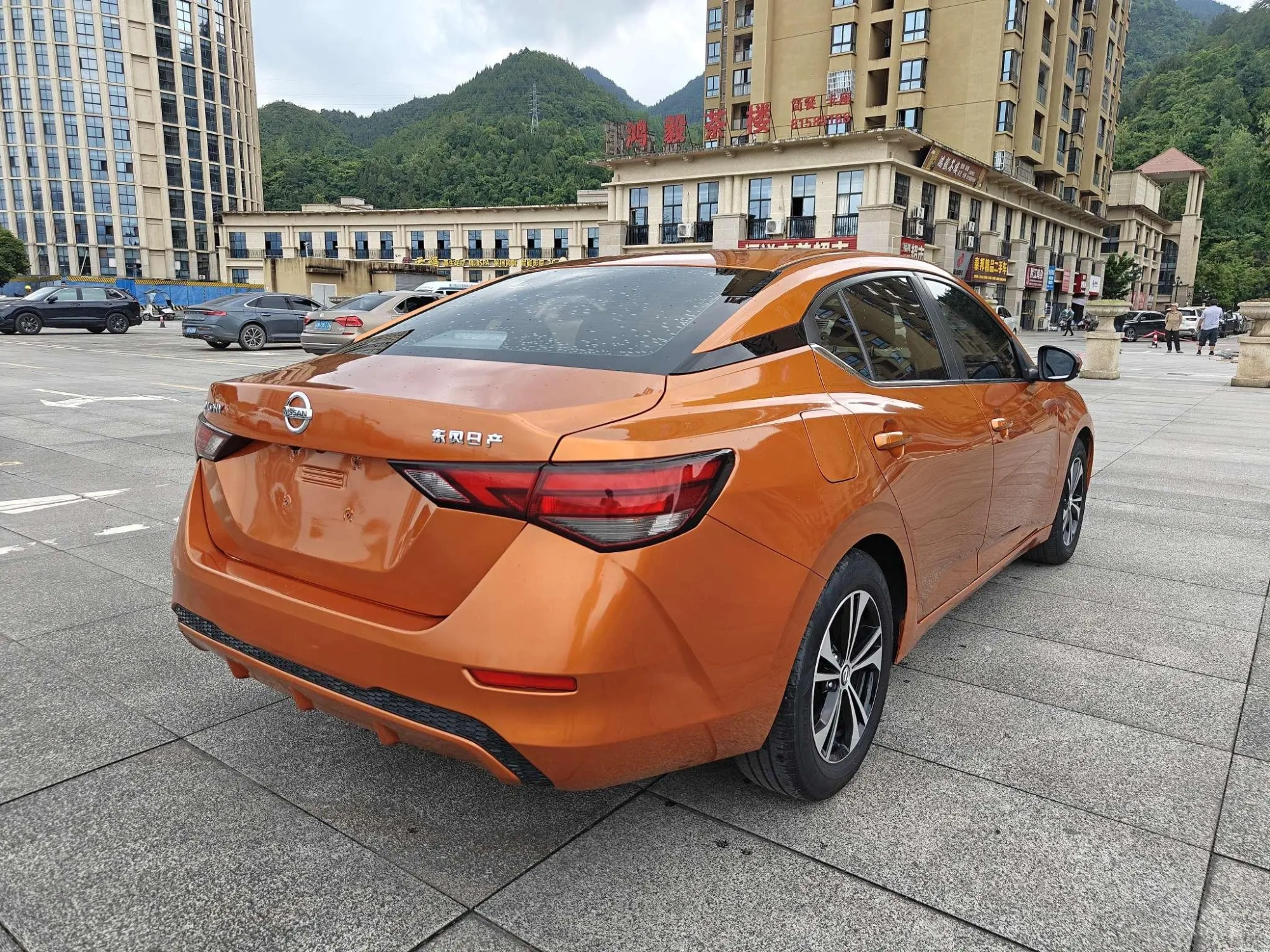 Nissan Xuan Yi 1.6L XL CVT Enjoy Edition