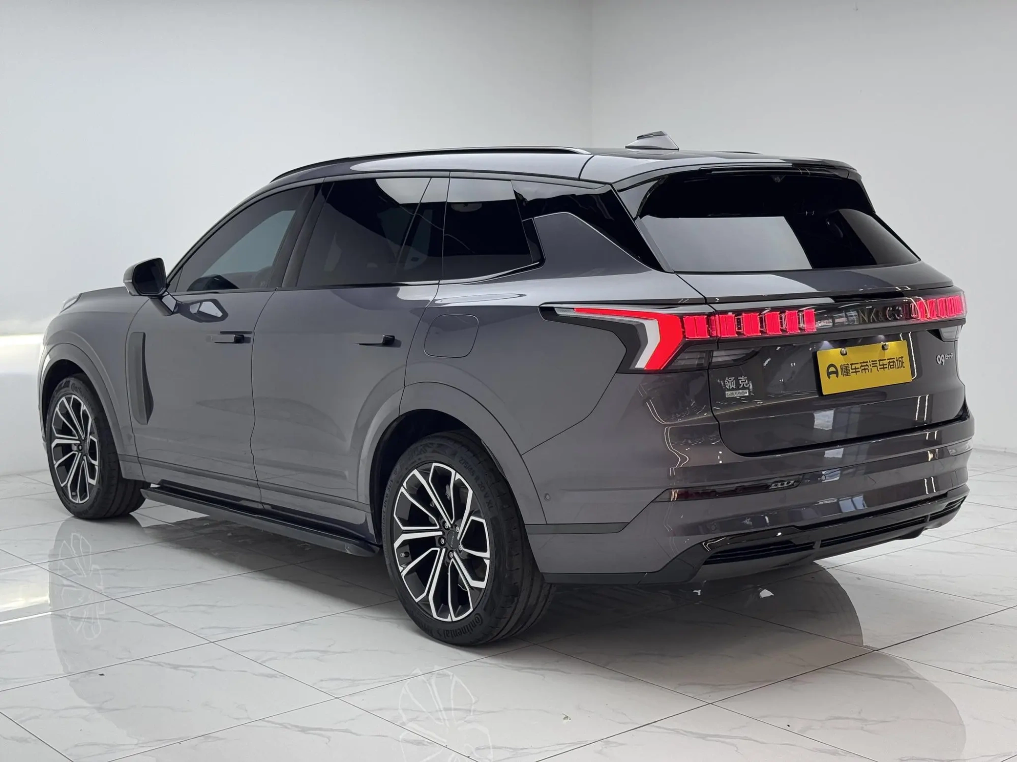 LYNK & CO Lynk &Co. 09 EM-P EM-P 2.0 TD Voyage Edition Six-seater PM