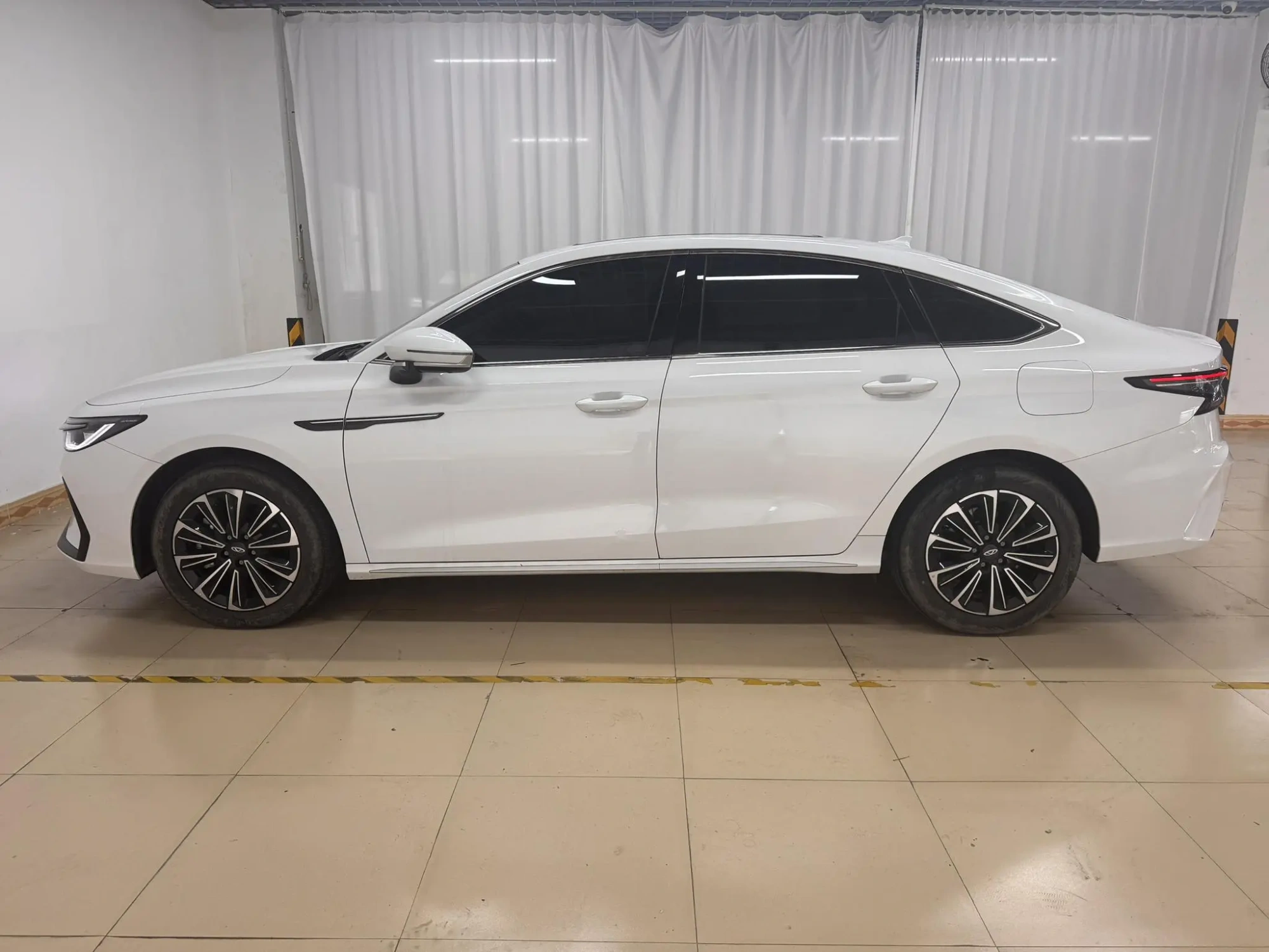 Chery Fengyun Fengyun A8 127 Yufeng Edition