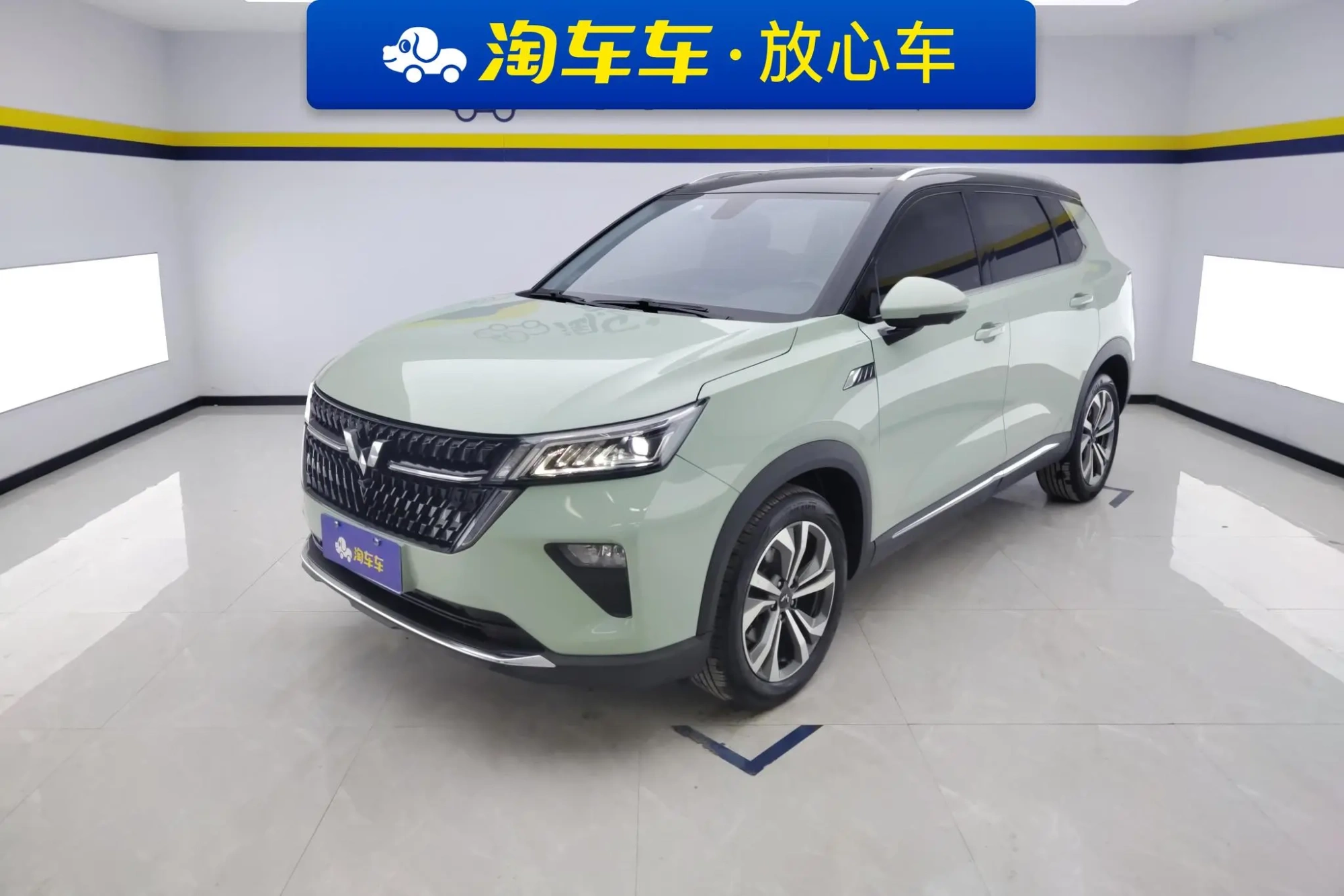 Wuling Wuling Xingchen 1.5T automatic star Obsidian version