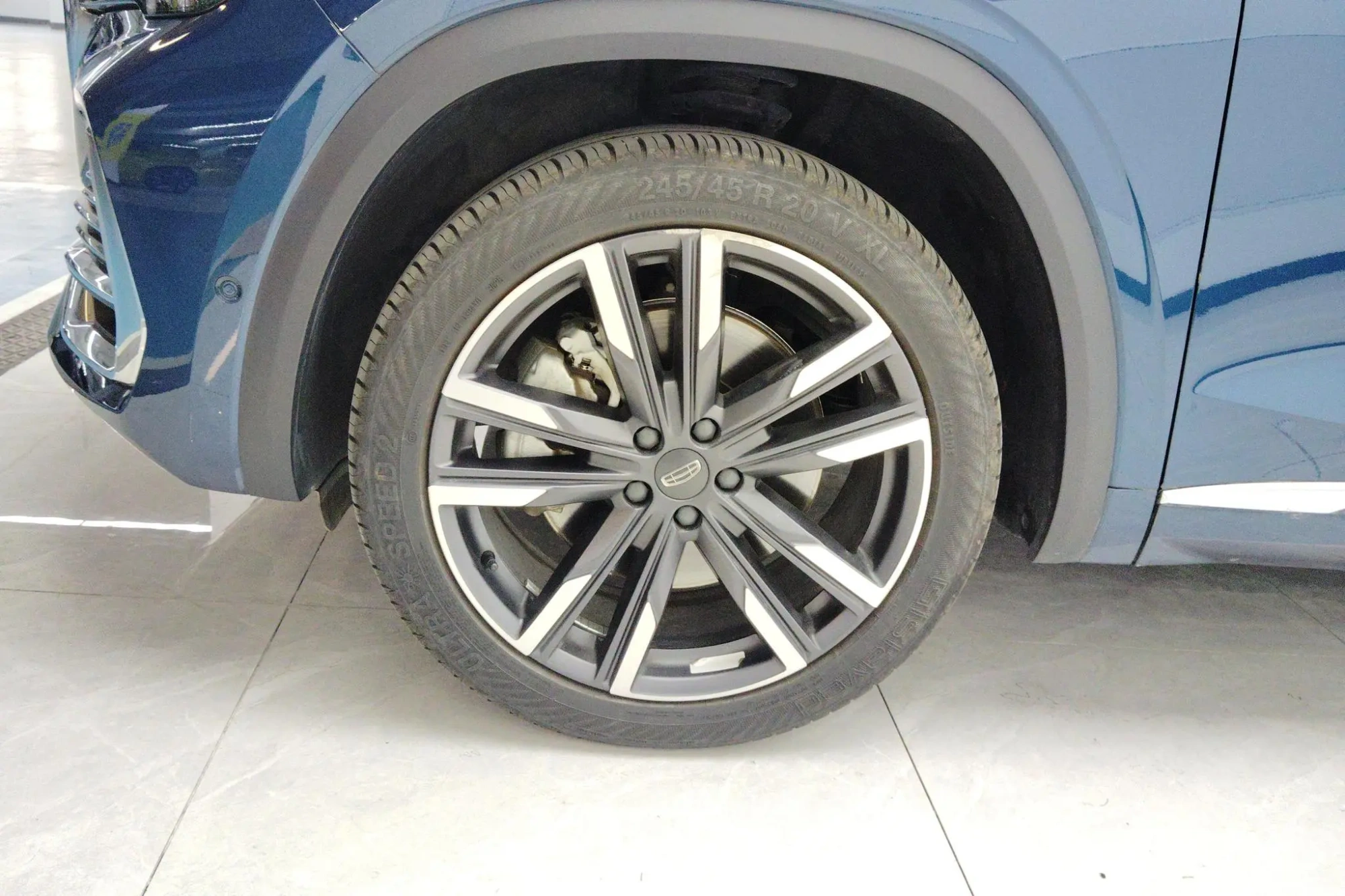 Geely Xingyue L 2.0TD high-power automatic four-wheel drive flagship type