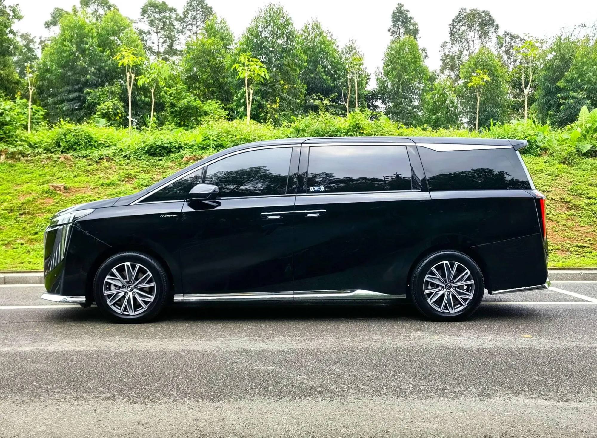 GAC Trumpchi M8 Master Series 2.0TM Super Hybrid Version