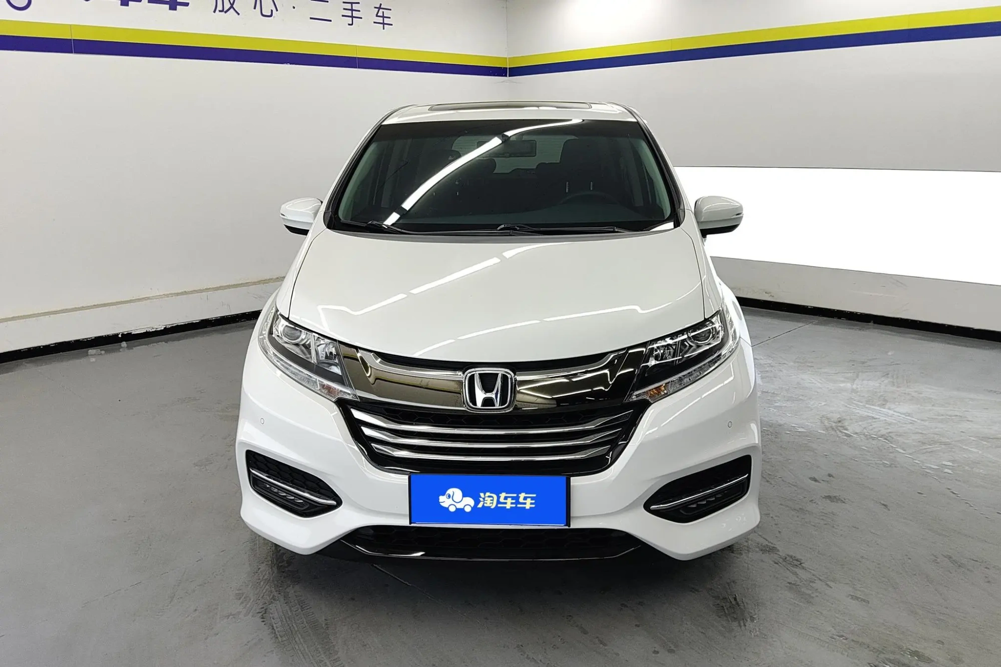Honda Odyssey 2.4L Deluxe Edition