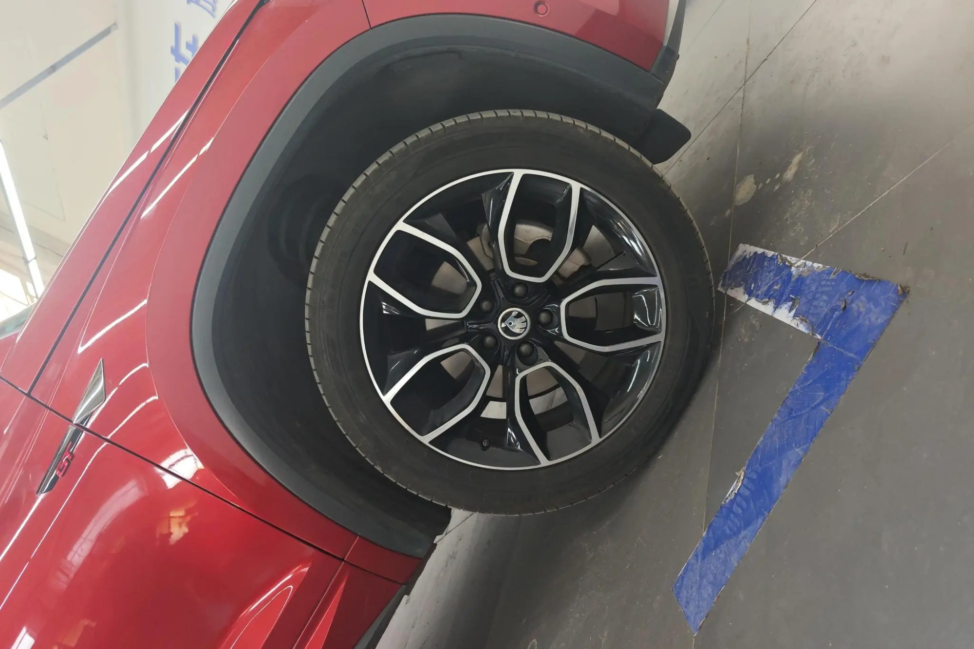 Skoda Kodiak GT ZI330 two-wheel drive deluxe edition Country VI