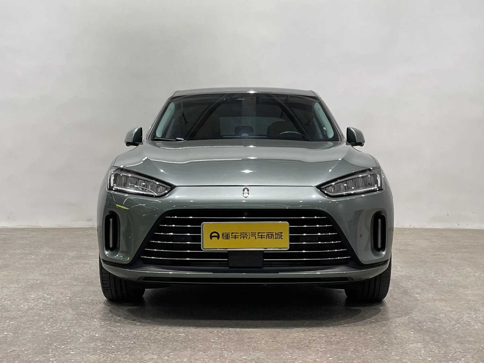 AITO Ask the world M5 Extended range four-wheel drive performance version