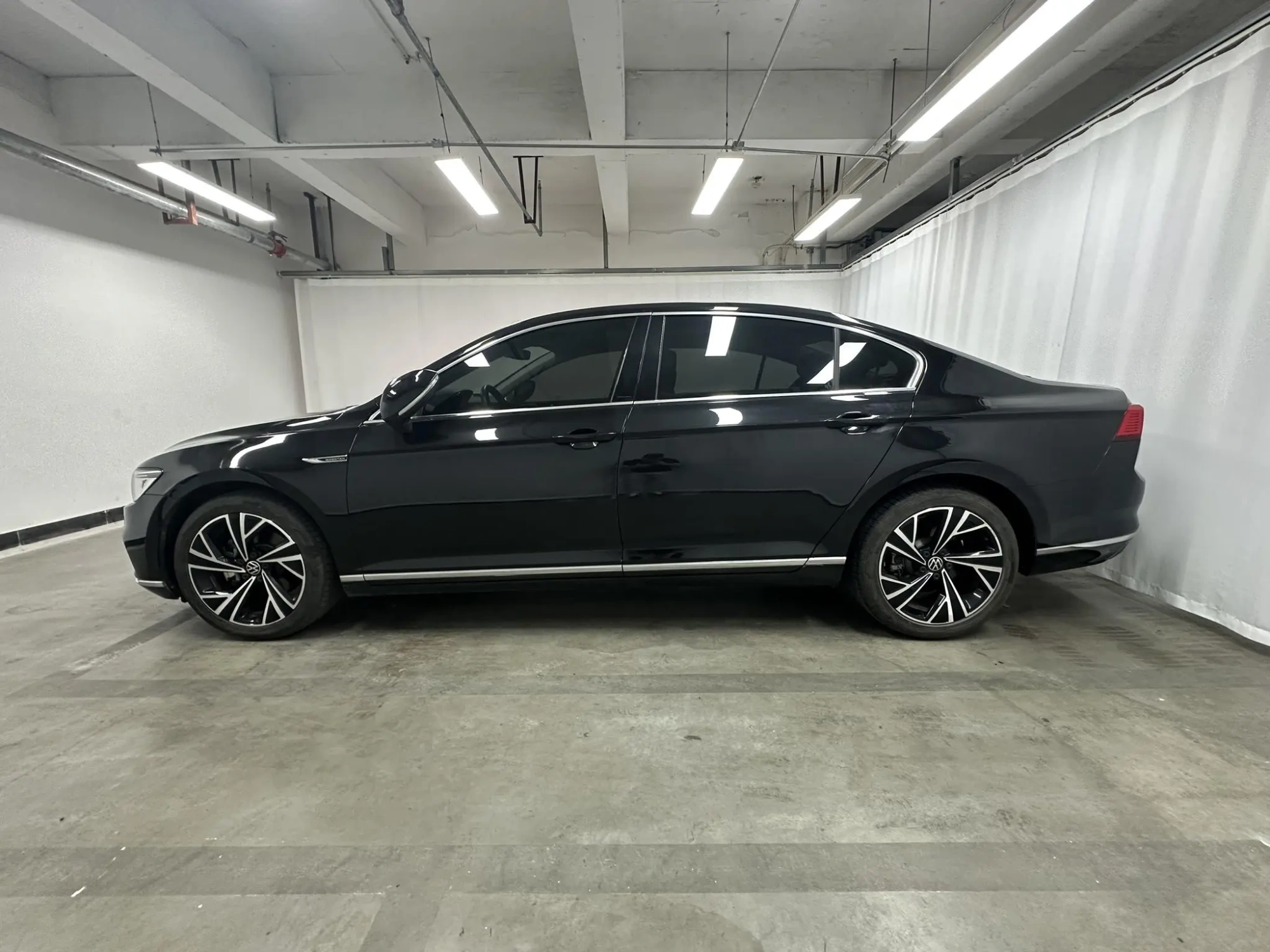 Volkswagen Magotan 330TSI DSG Luxury