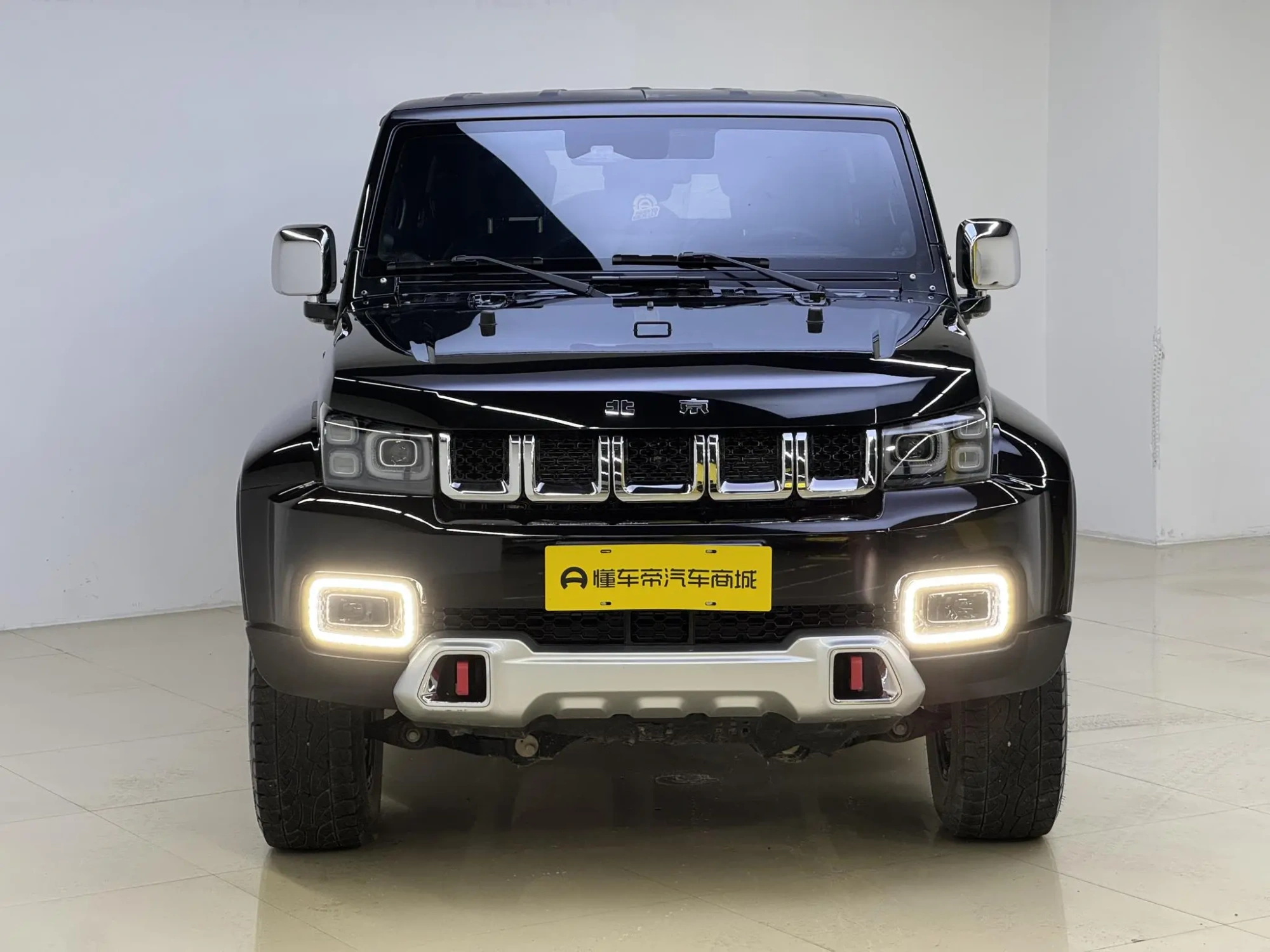 Beijing Beijing off-road BJ40 PLUS 2.3T automatic four-wheel drive exclusive edition Country VI