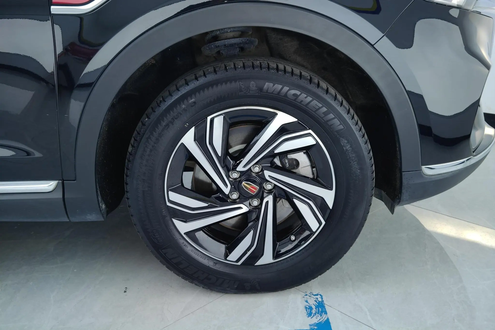 Hongqi Hongqi HS5 Facelift 2.0T Zhilian Flag Enjoy Edition