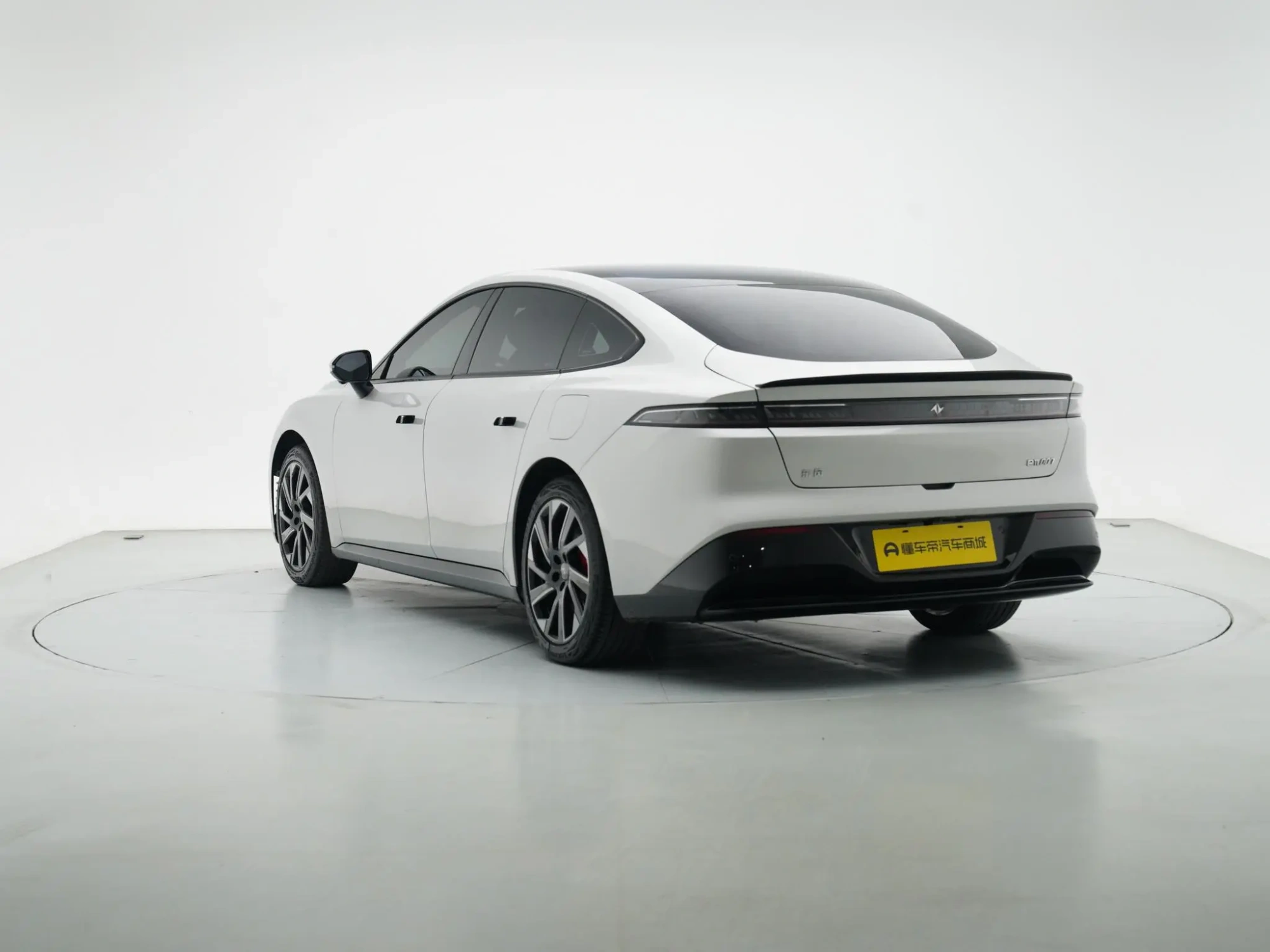 Dongfeng eπ eπ007 Pure electric 530Pro version