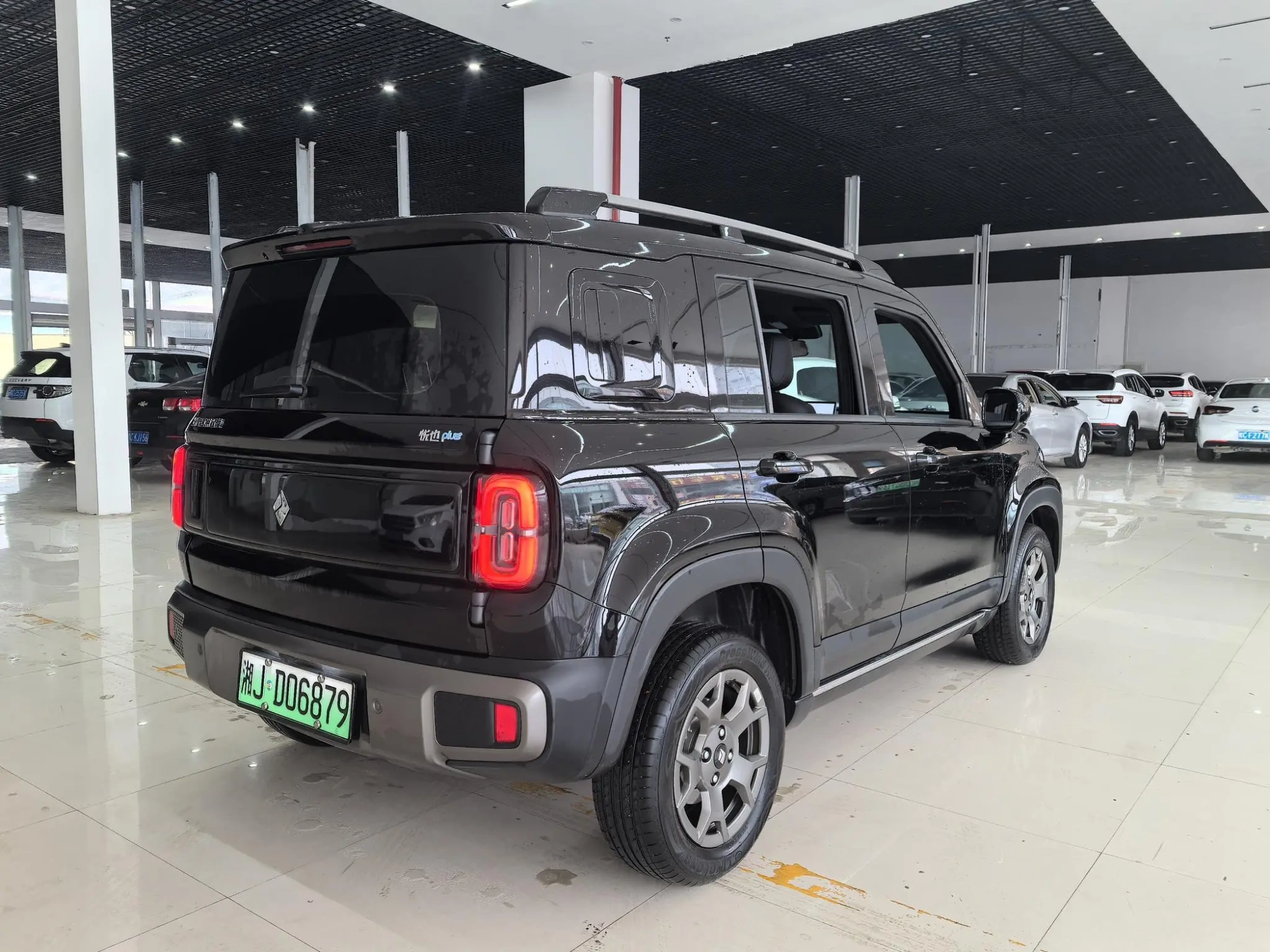 Baojun Yue Ye Plus 301km Ultimate Edition