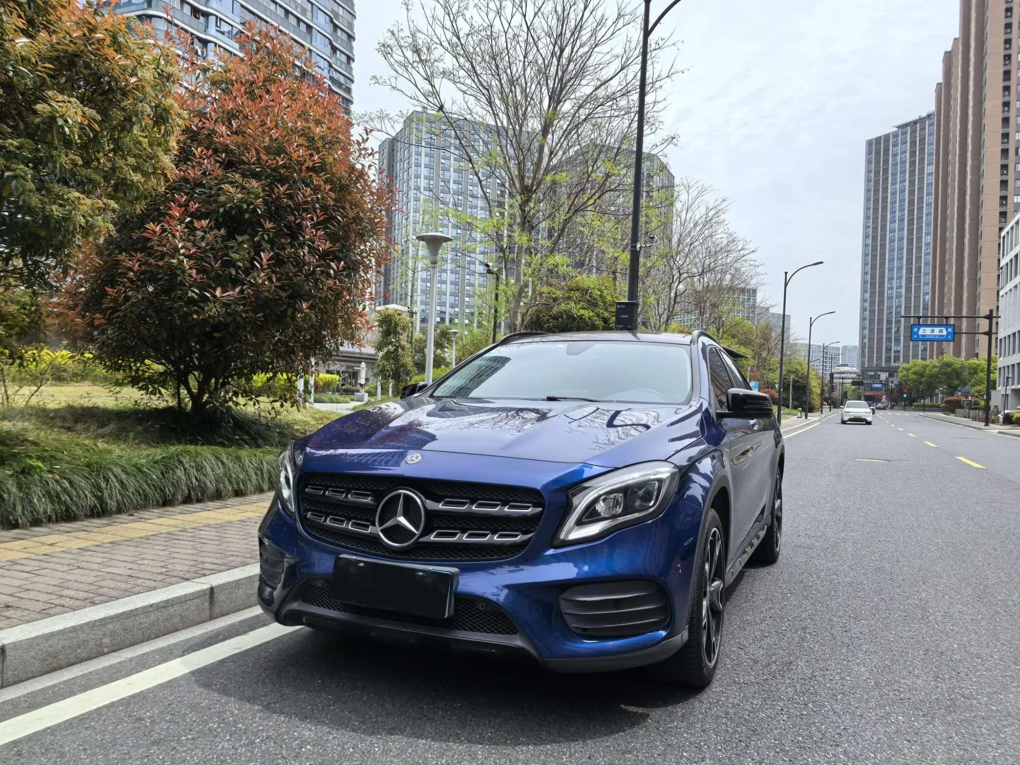 Mercedes-Benz Mercedes-Benz GLA GLA 220 4MATIC sports type