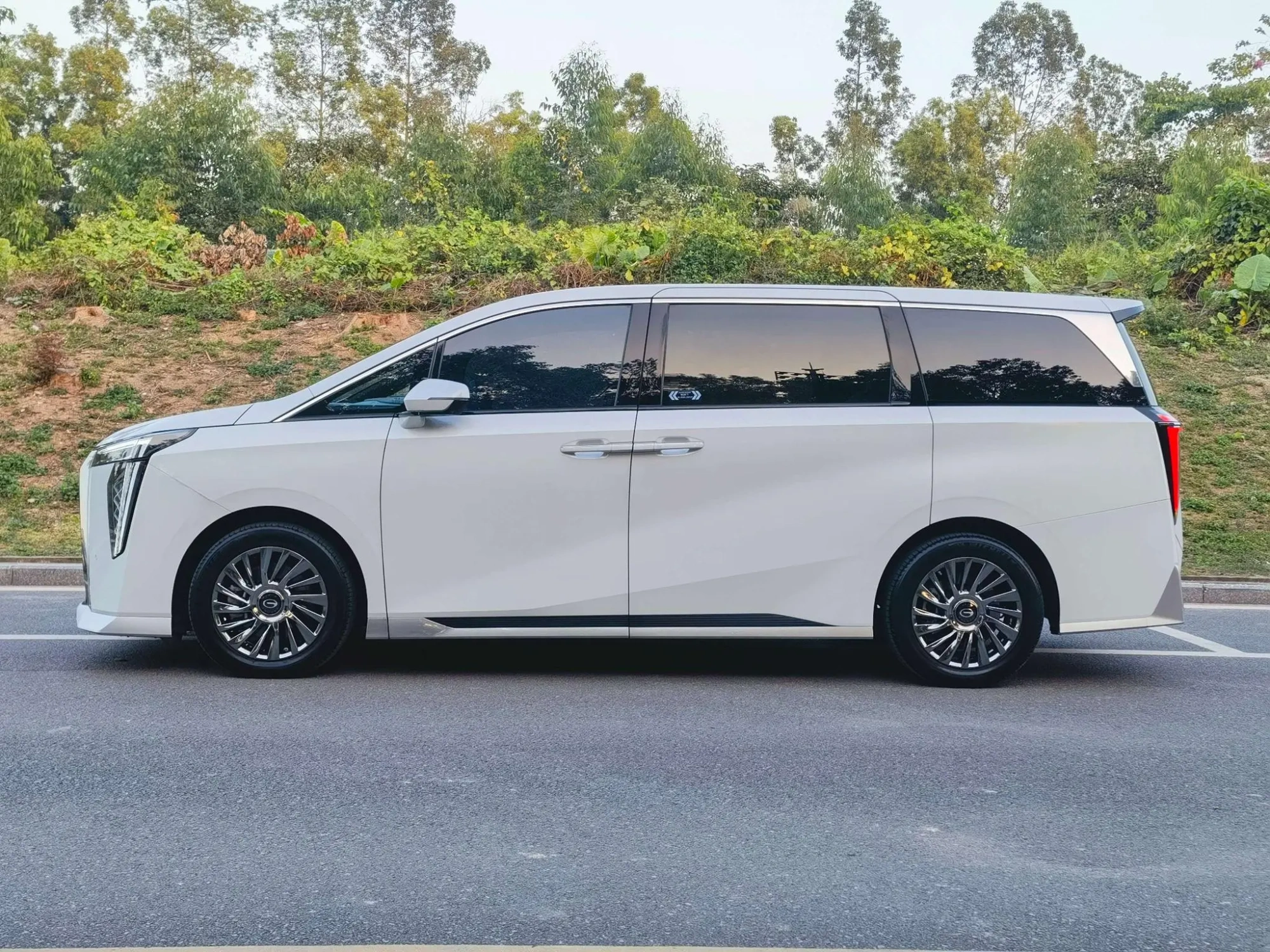 GAC Trumpchi M8 Master Series 2.0 TGDI Ultimate Edition