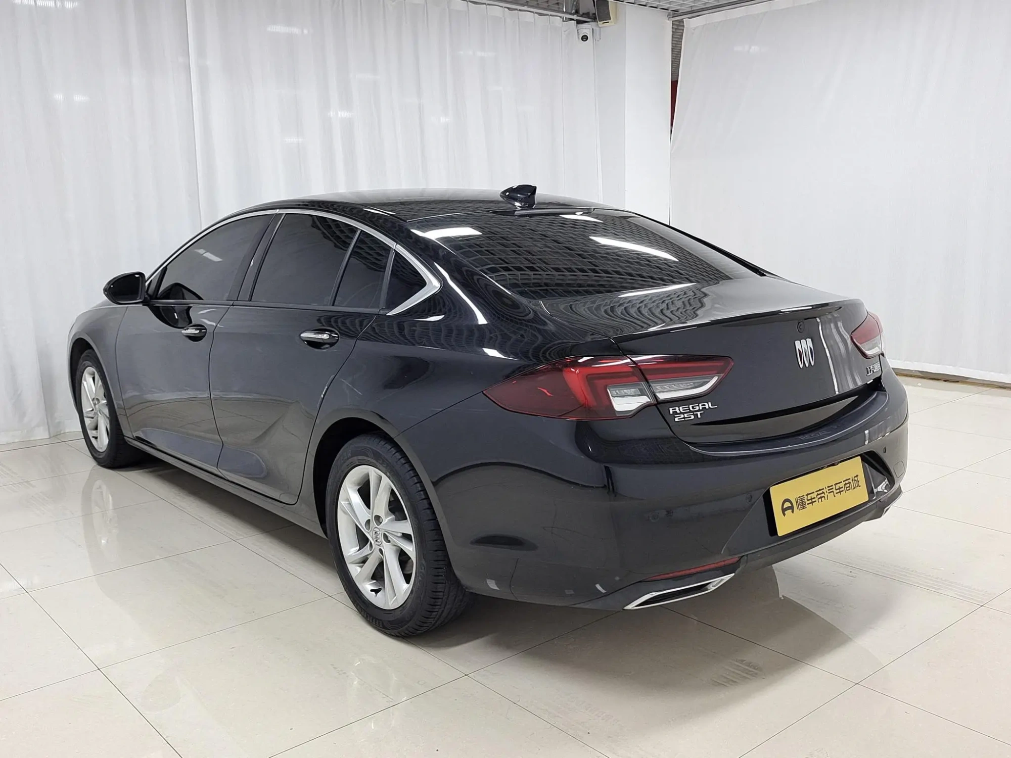 Buick Regal 25T Premium Edition