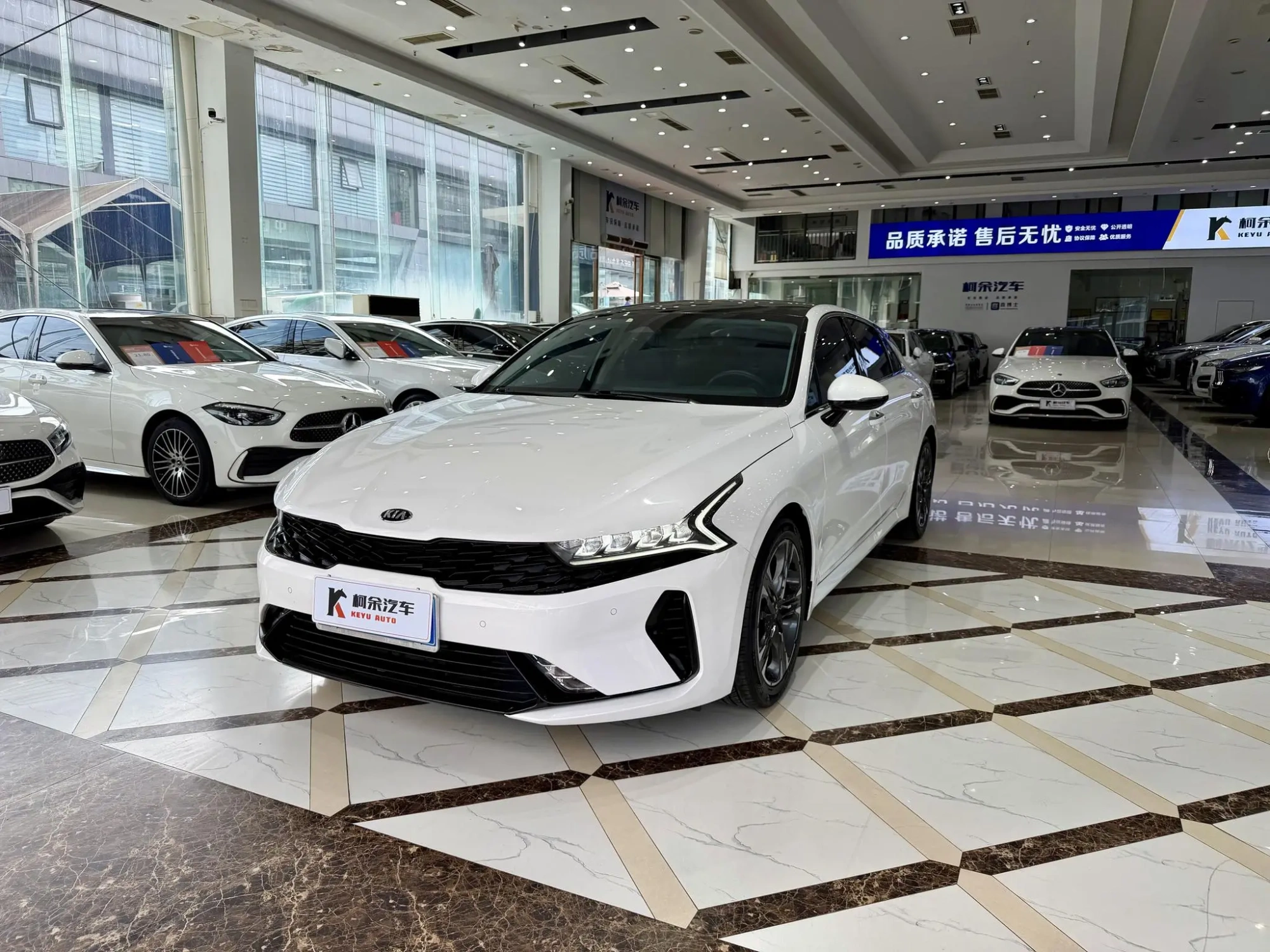 Kia Kia K5 270T CVVD Luxury Technology Edition