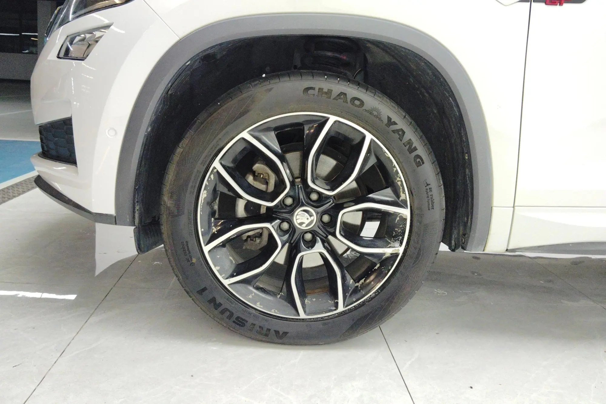 Skoda Kodiak GT ZI330 two-wheel drive Deluxe Edition