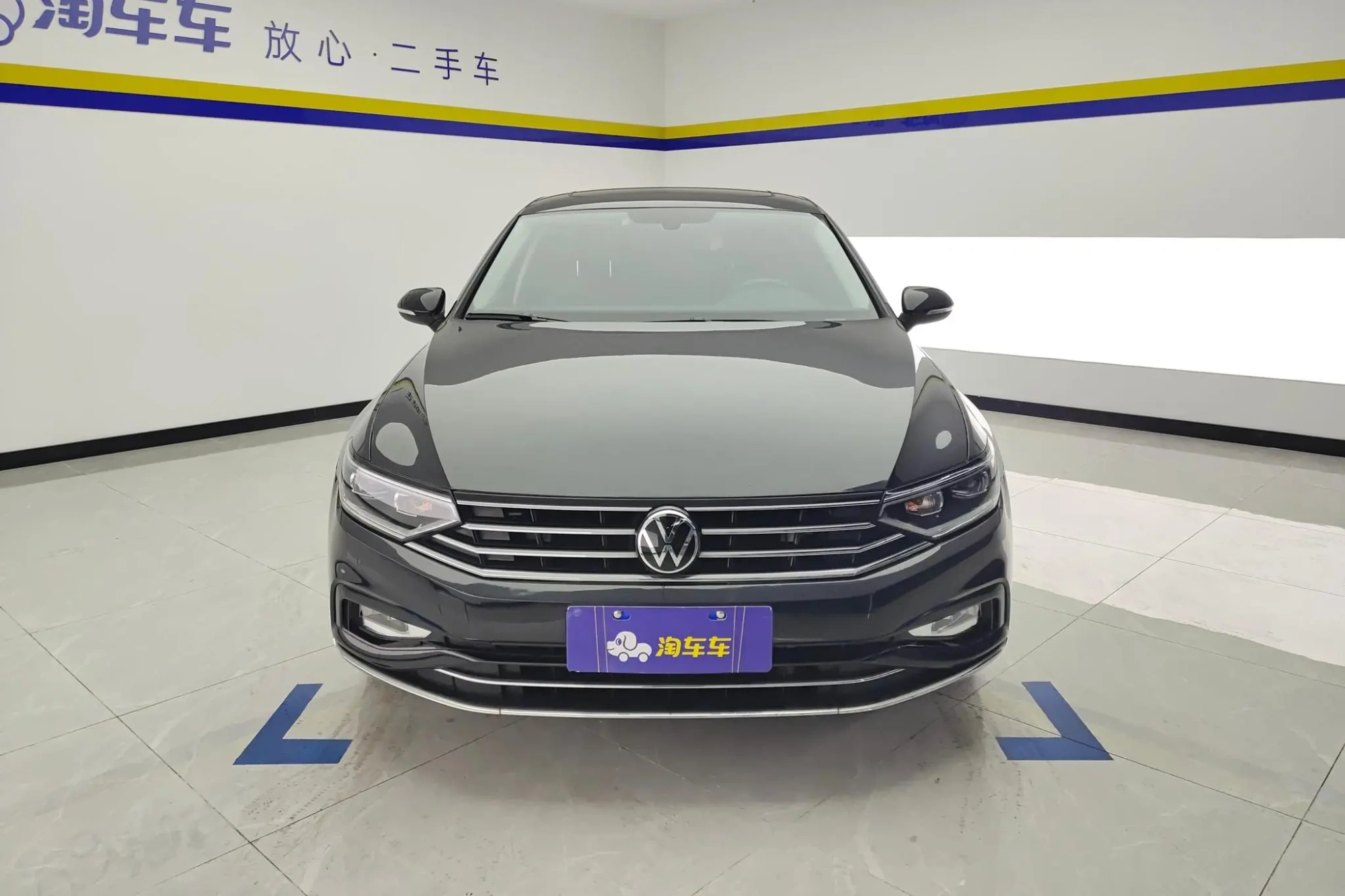 Volkswagen Magotan 330TSI DSG leading type