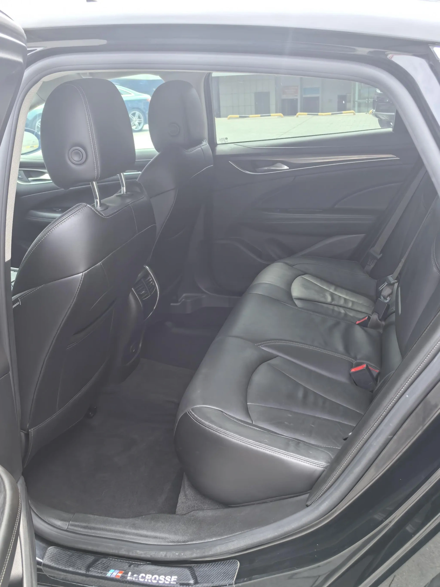 Buick Lacrosse 652T luxury