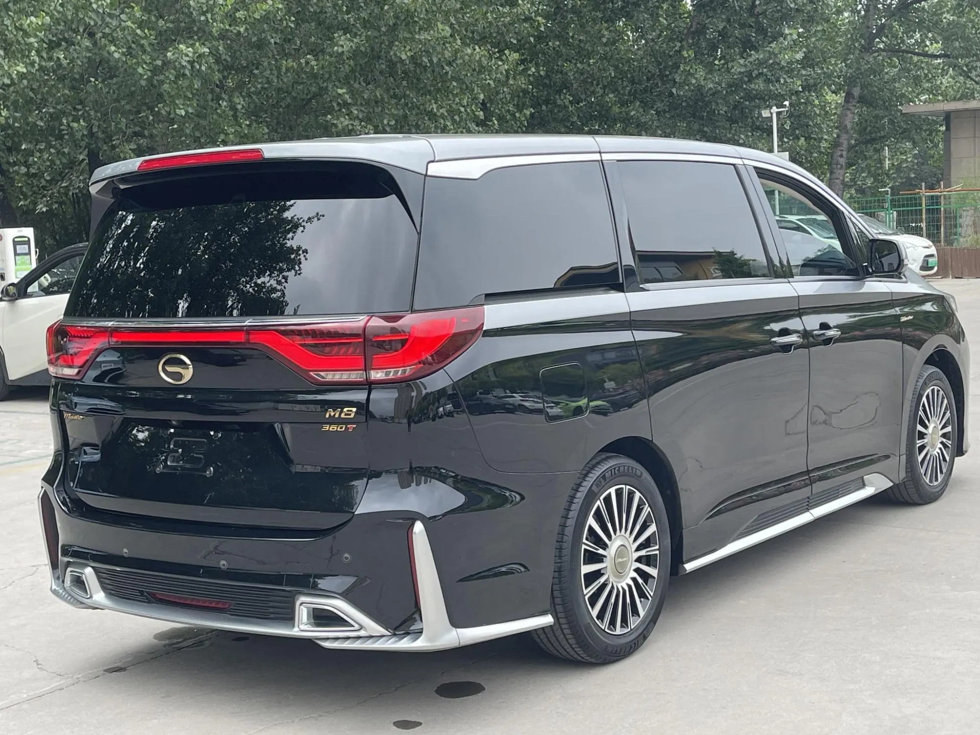 GAC Trumpchi M8 Master Series 390T four-seater Royal Edition