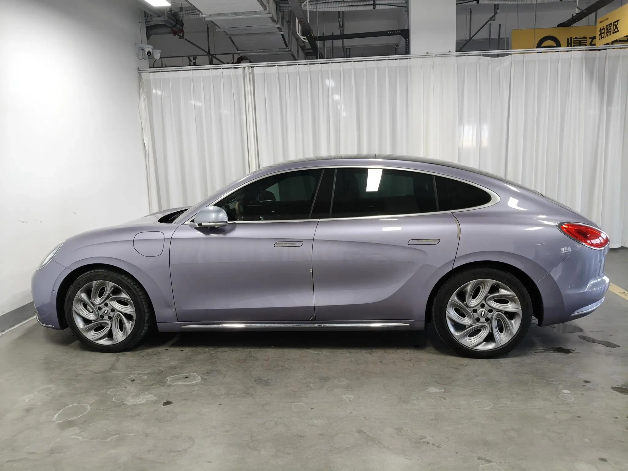 Ora Euler Lightning Cat 555km Premium Edition