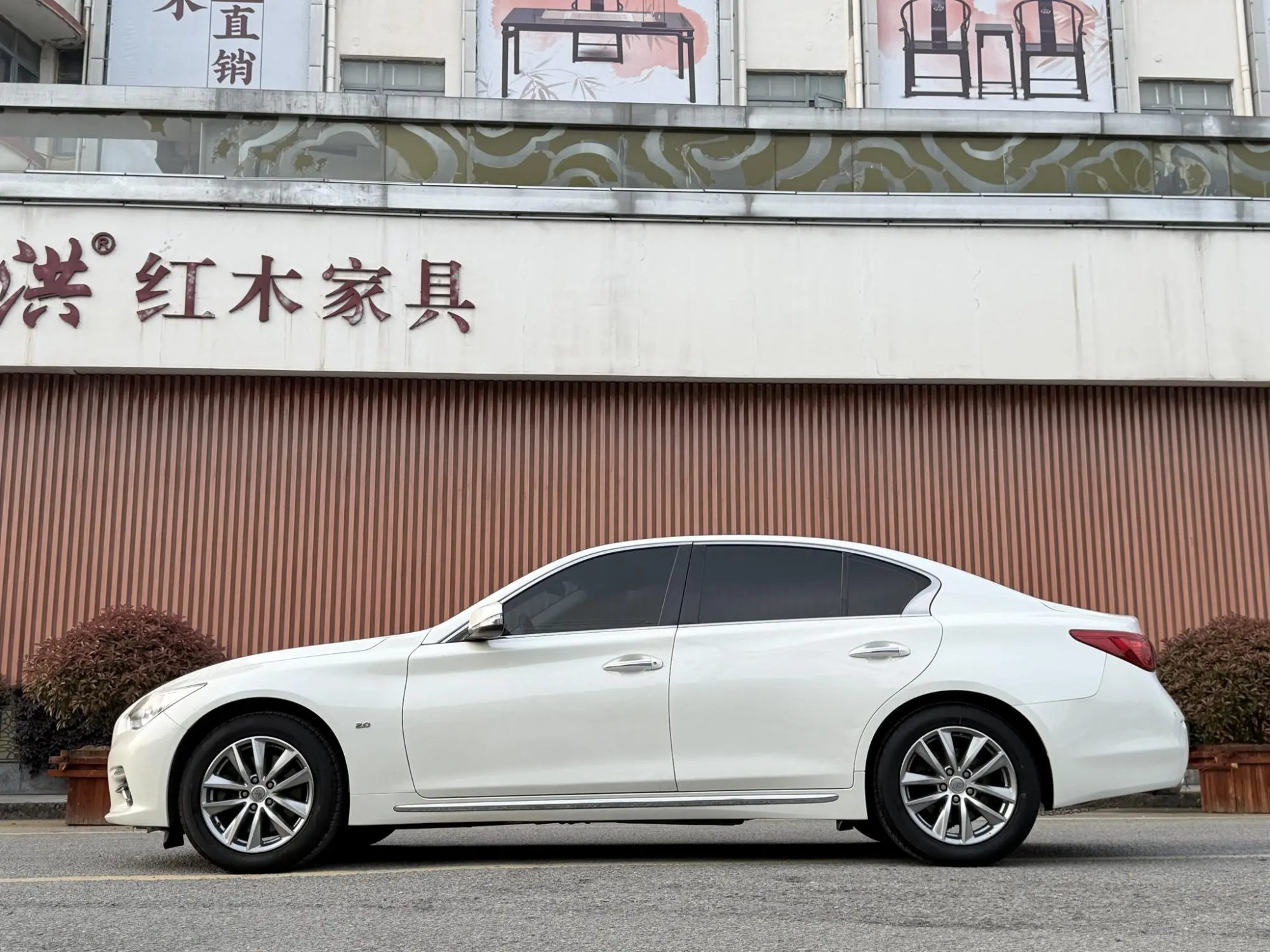 Infiniti Infiniti Q50L 2.0T Comfort Edition