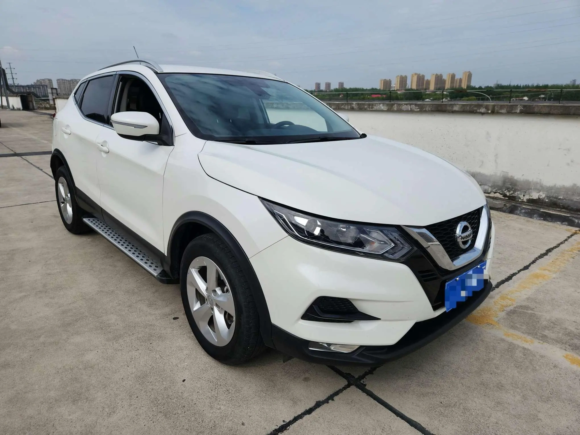 Nissan Qashqai 2.0 L XV Smart Edition
