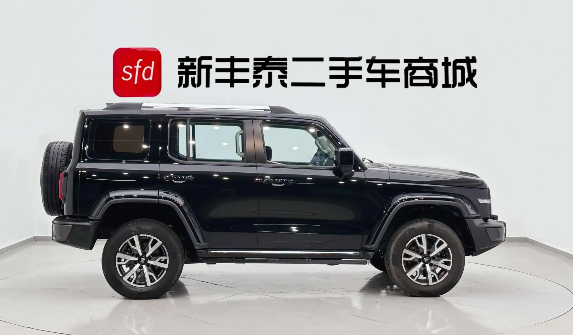 Tank Tank 300 City version 2.0T is very stylish