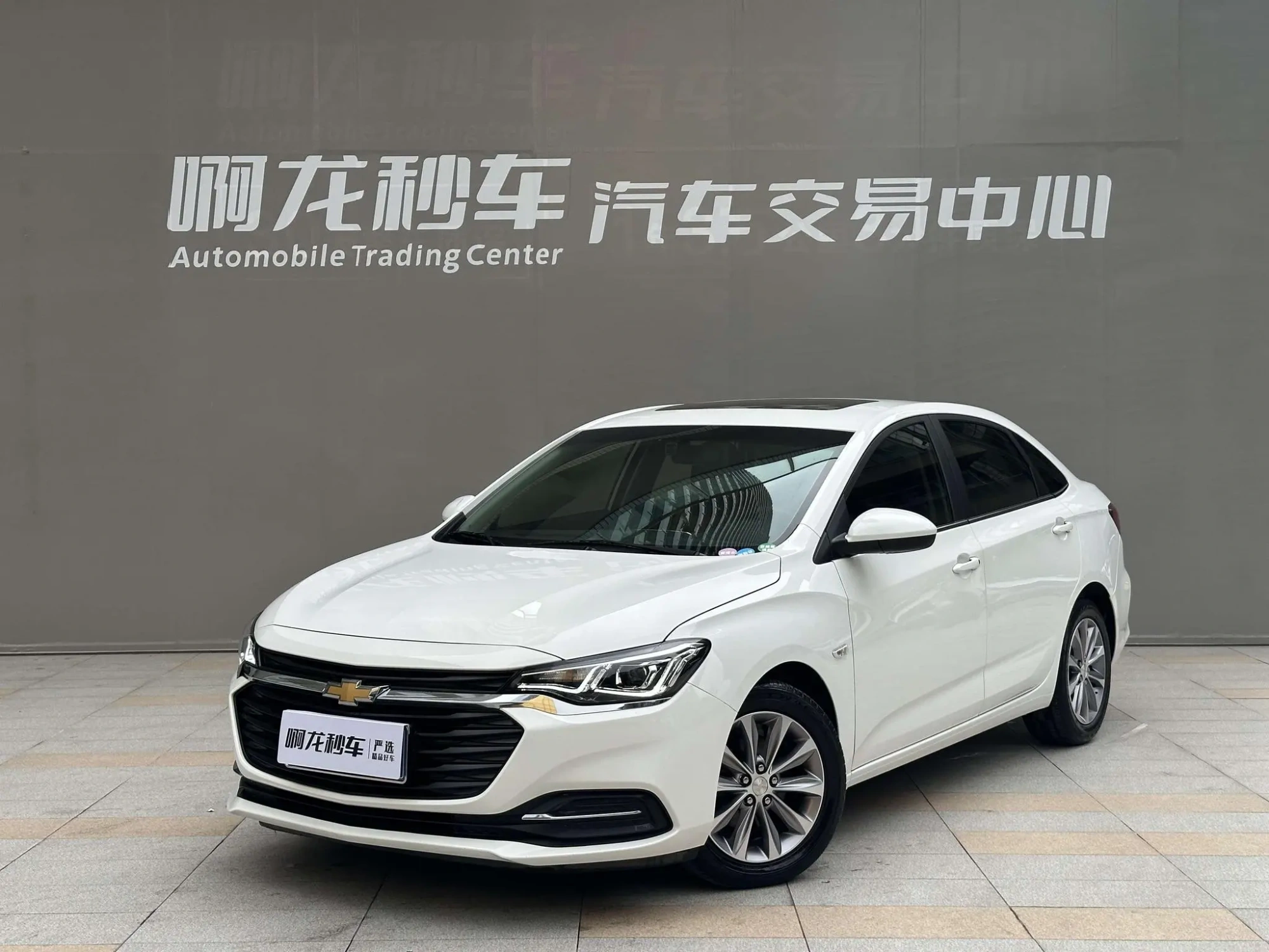 Chevrolet Cruze 320 automatic Enjoy Skylight version