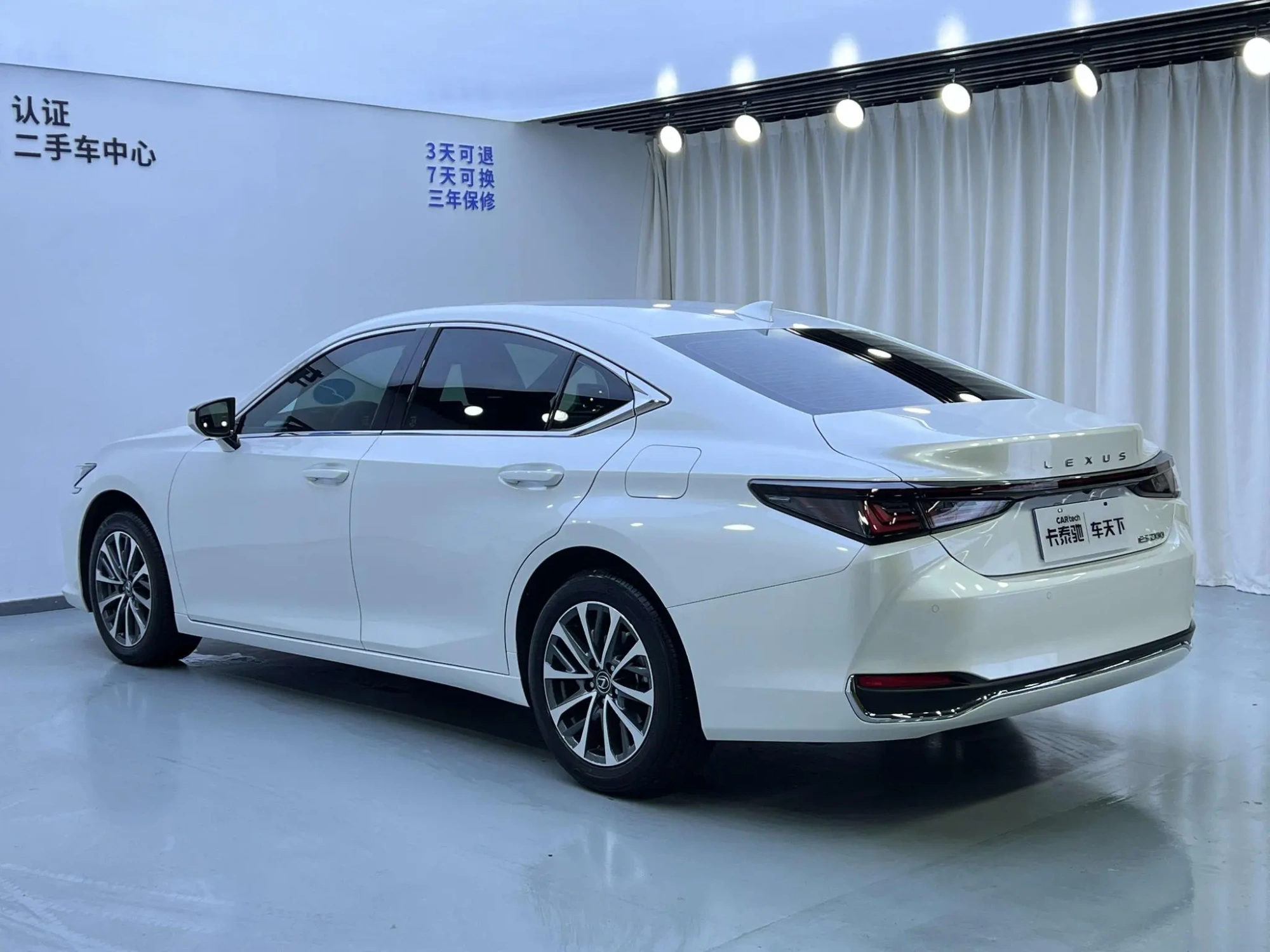 Lexus Lexus ES 200 Premium Edition