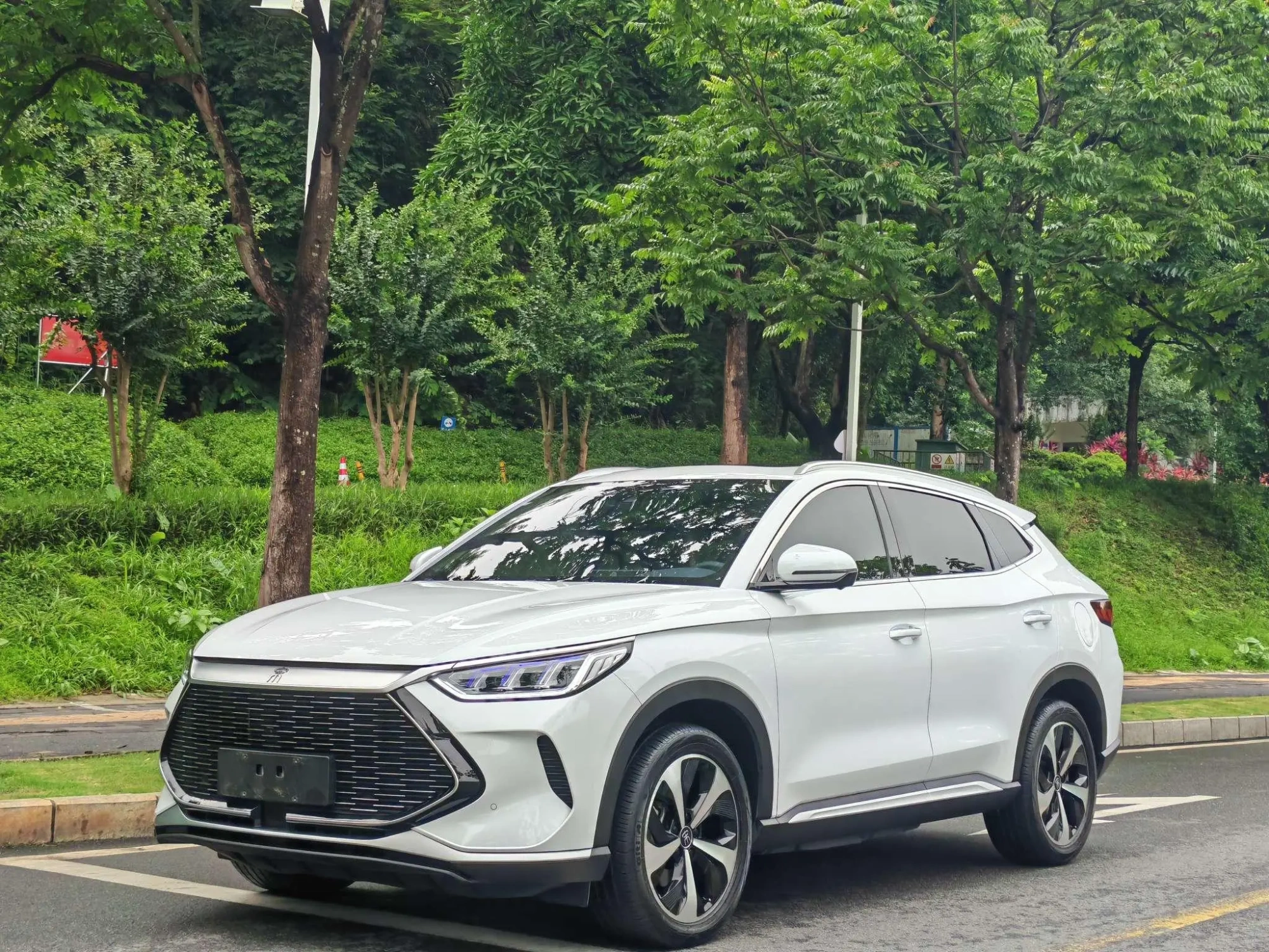 BYD Song PLUS DM DM-i 110KM two-wheel drive flagship PLUS