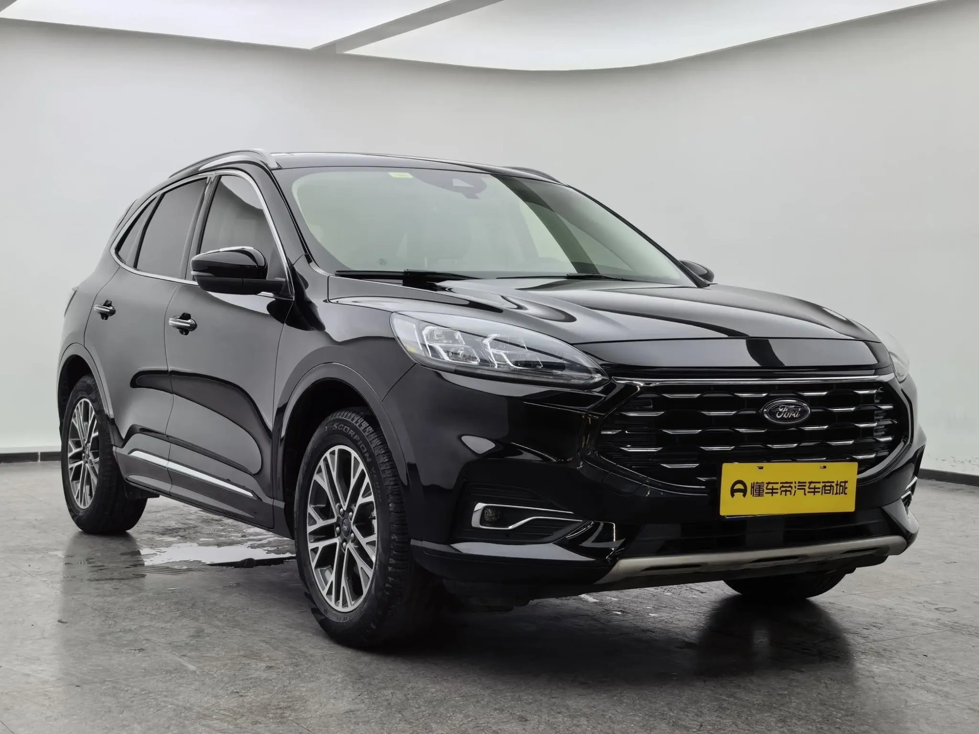 Ford Ruiji EcoBoost 245 four-wheel drive Jiaxiang model