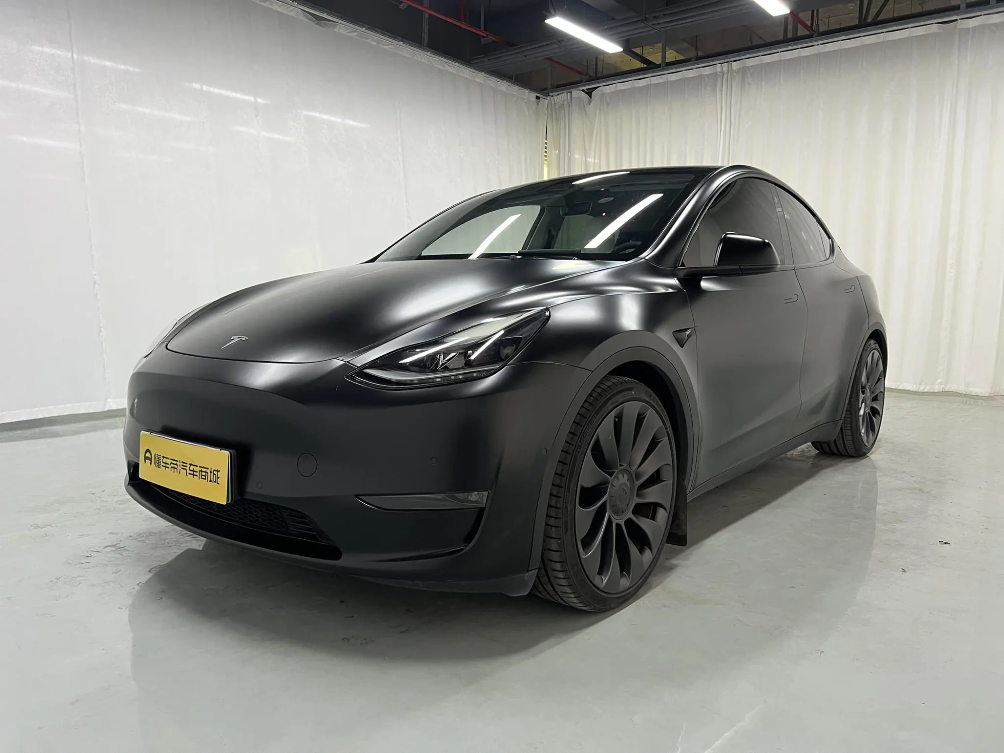 Tesla Model Y Performance high-performance all-wheel drive version