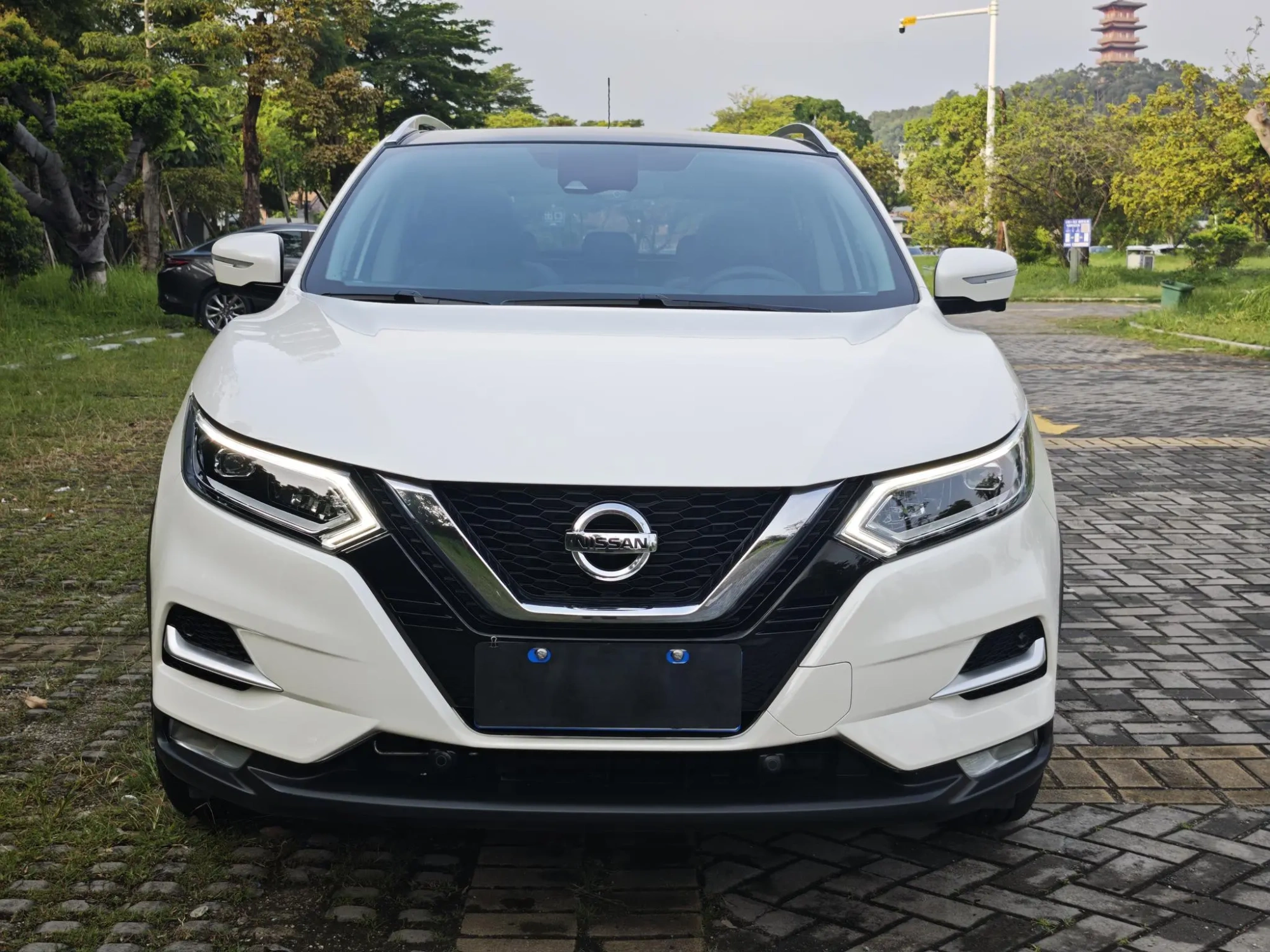 Nissan Qashqai 2.0L XV Prem.Deluxe Edition